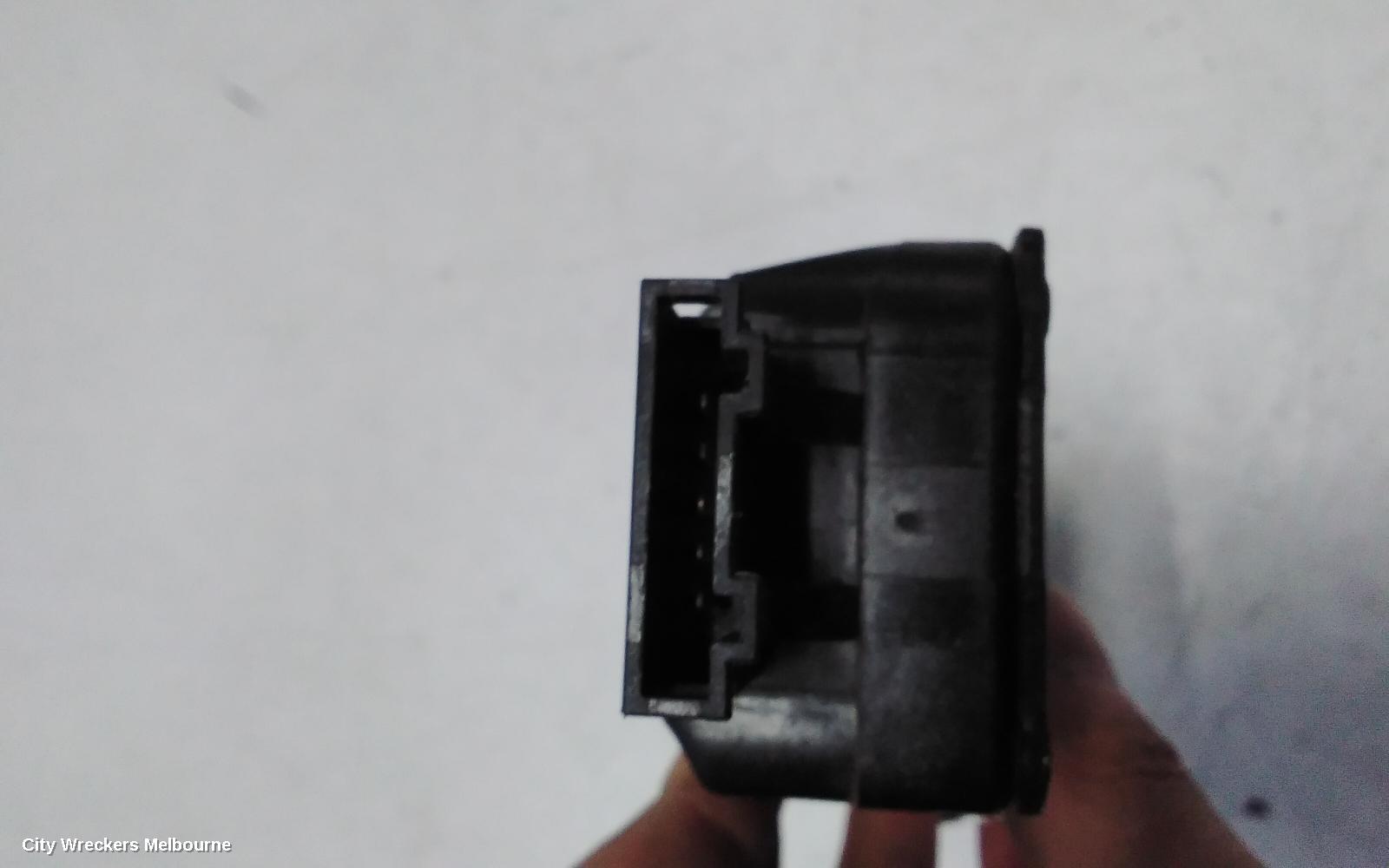 AUDI Q7 DOOR/BOOT/GATE LOCK, TAILGATE LOCK, 4L, 10/2009 - 08/2015