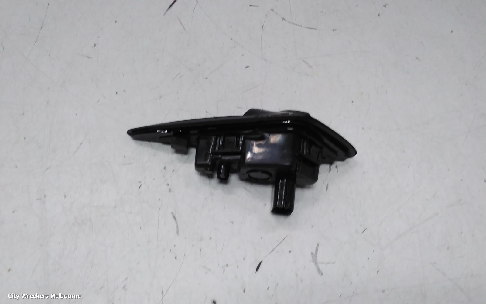 TESLA MODEL Y REVERSE CAMERA, 1ST GEN, SIDE CAMERA (RH GUARD), 03/2022 ONWARDS
