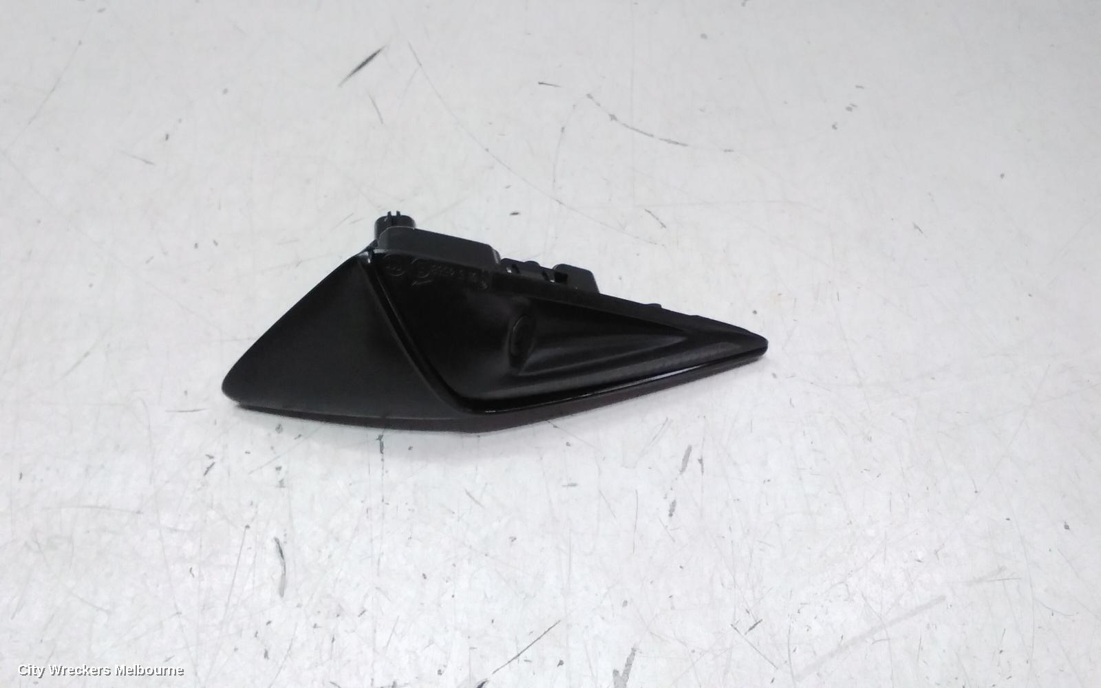TESLA MODEL Y REVERSE CAMERA, 1ST GEN, SIDE CAMERA (RH GUARD), 03/2022 ONWARDS