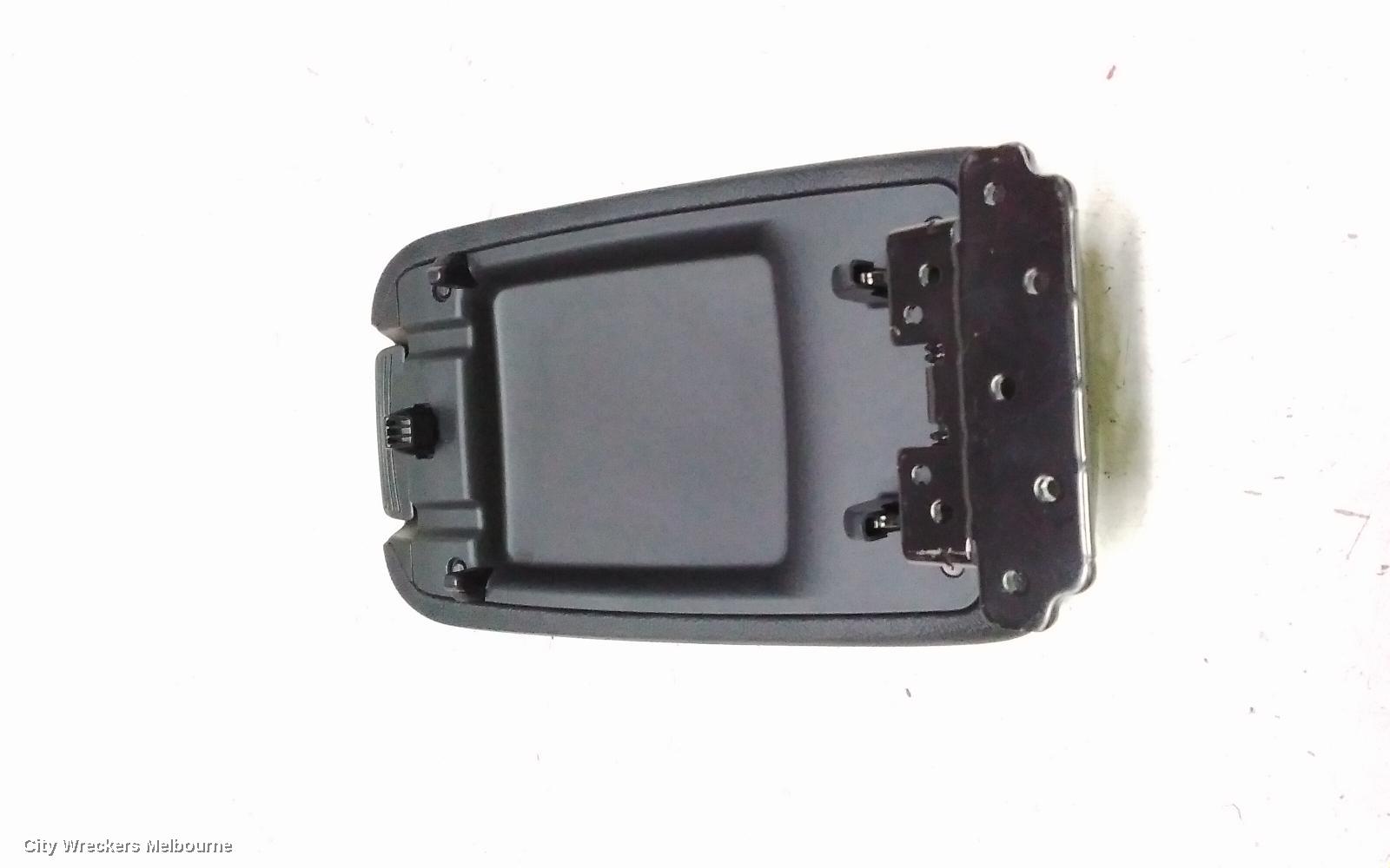KIA CERATO CONSOLE, CONSOLE LID ONLY, BD, 04/2018 - 09/2024
