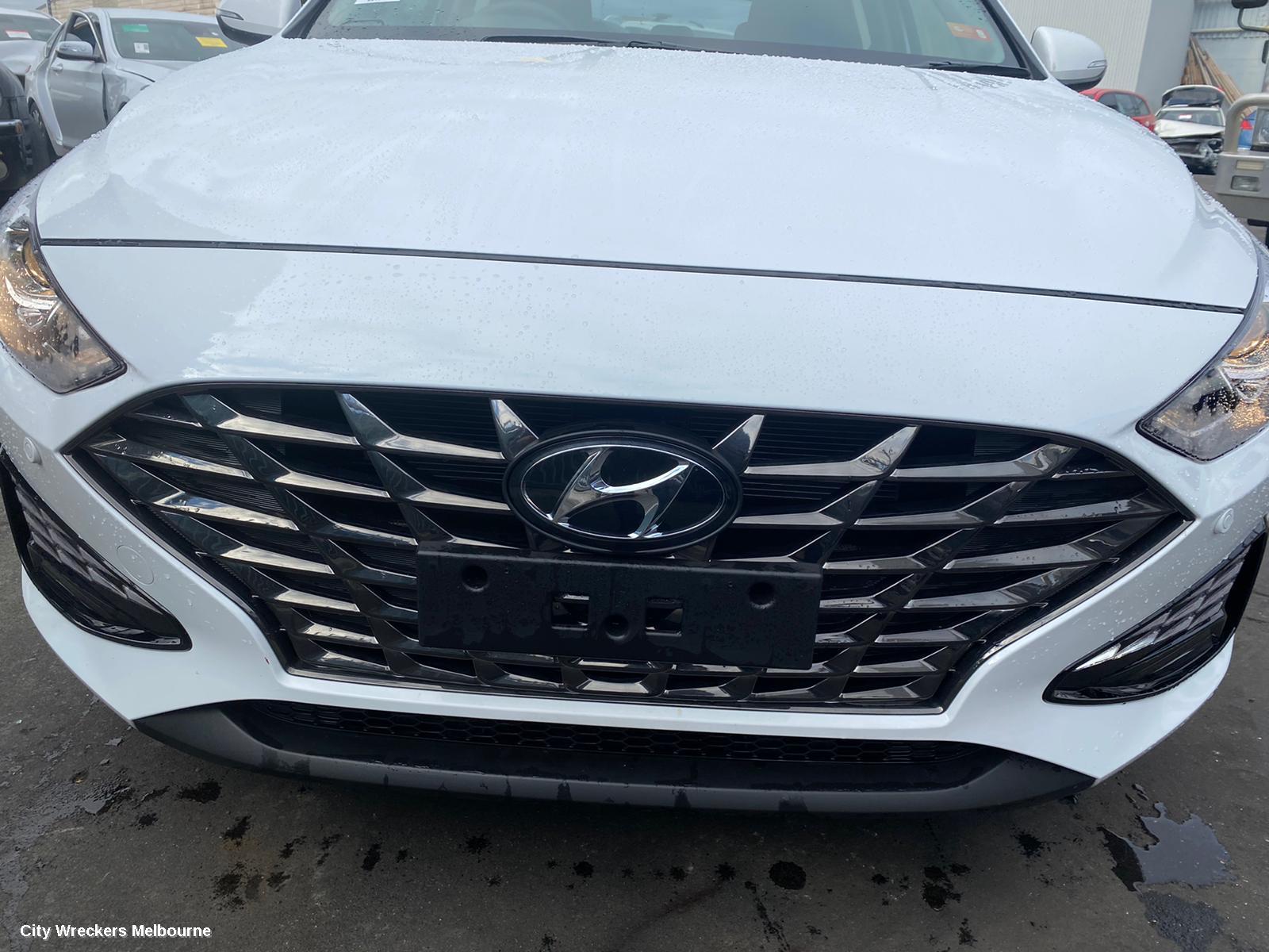 HYUNDAI I30 RIGHT FRONT DOOR WINDOW, PD, HATCH, 03/2017 ONWARDS