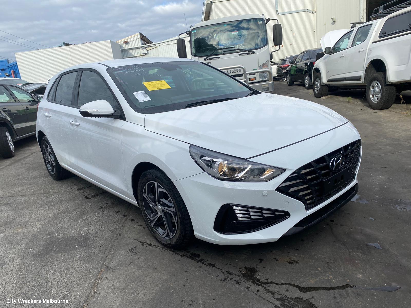 HYUNDAI I30 RIGHT FRONT DOOR WINDOW, PD, HATCH, 03/2017 ONWARDS