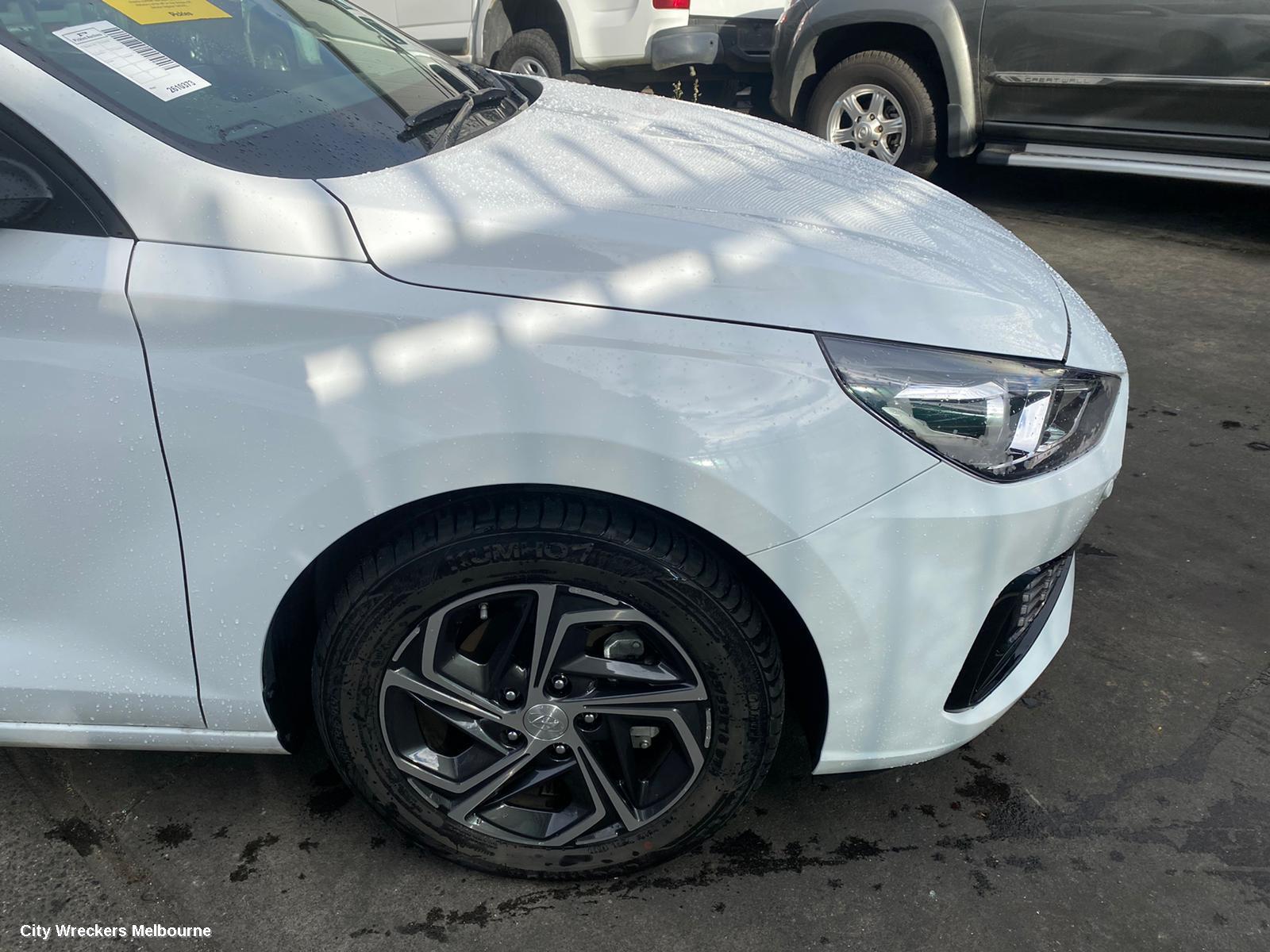 HYUNDAI I30 RIGHT FRONT DOOR WINDOW, PD, HATCH, 03/2017 ONWARDS