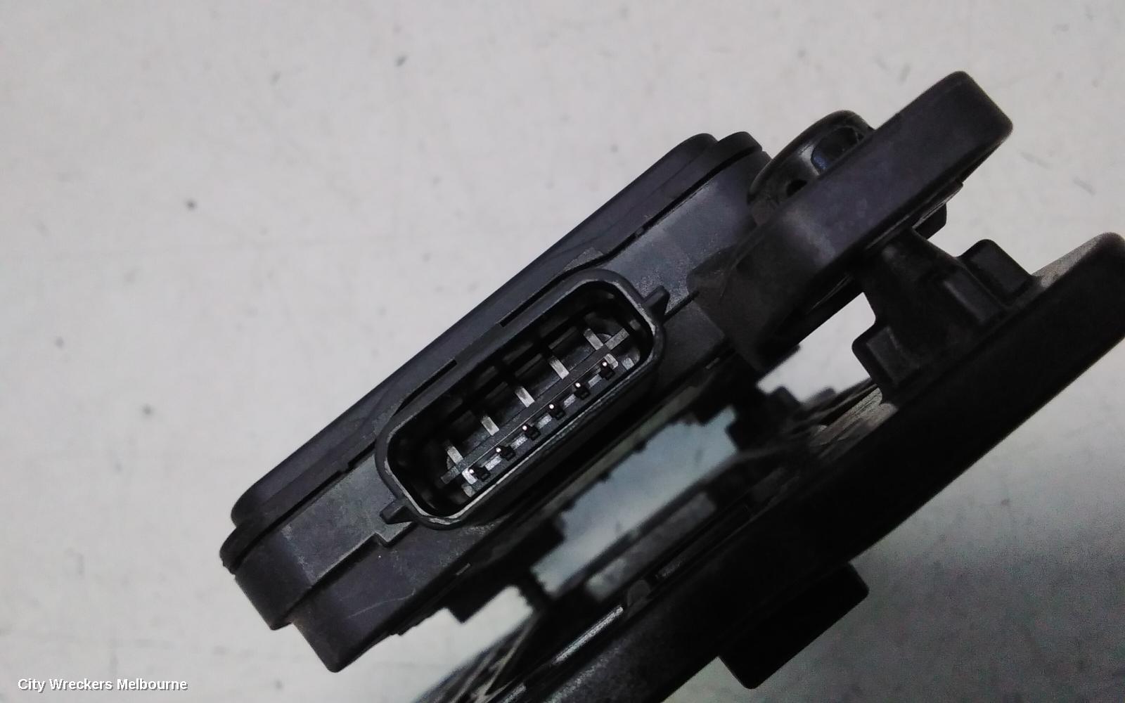 KIA SORENTO REVERSE CAMERA, MQ4, FRONT RADAR SENSOR (REINFORCEMENT MOUNTED), 02/2020 ONWARDS