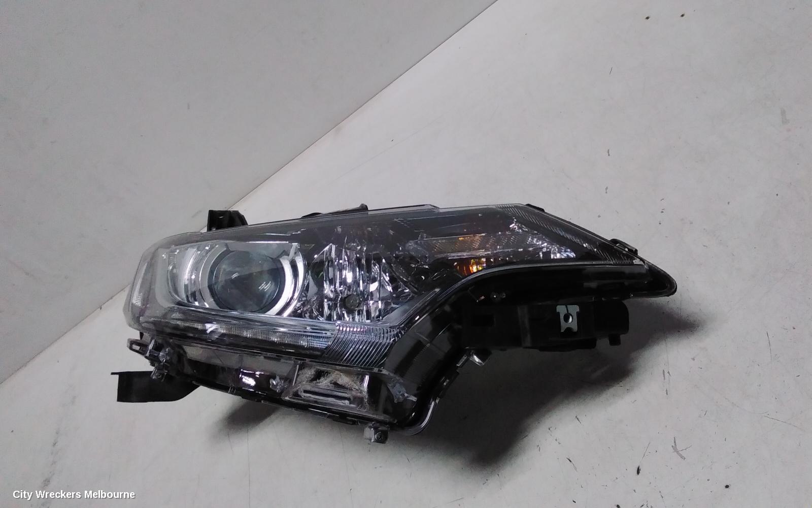 MITSUBISHI OUTLANDER RIGHT HEADLAMP, ZK-ZL, HALOGEN TYPE, 04/201507/2021