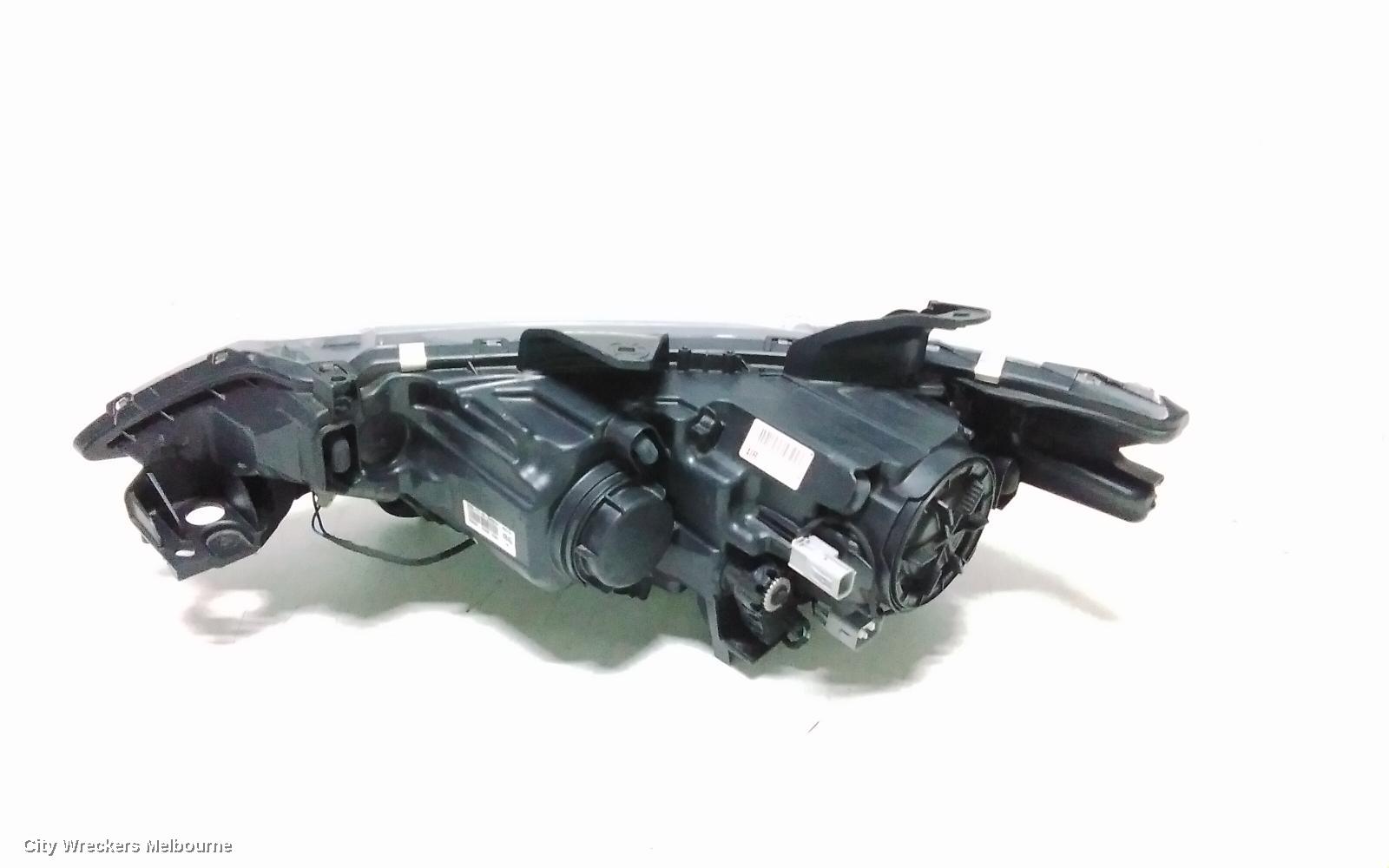 MITSUBISHI OUTLANDER RIGHT HEADLAMP, ZK-ZL, HALOGEN TYPE, 04/201507/2021