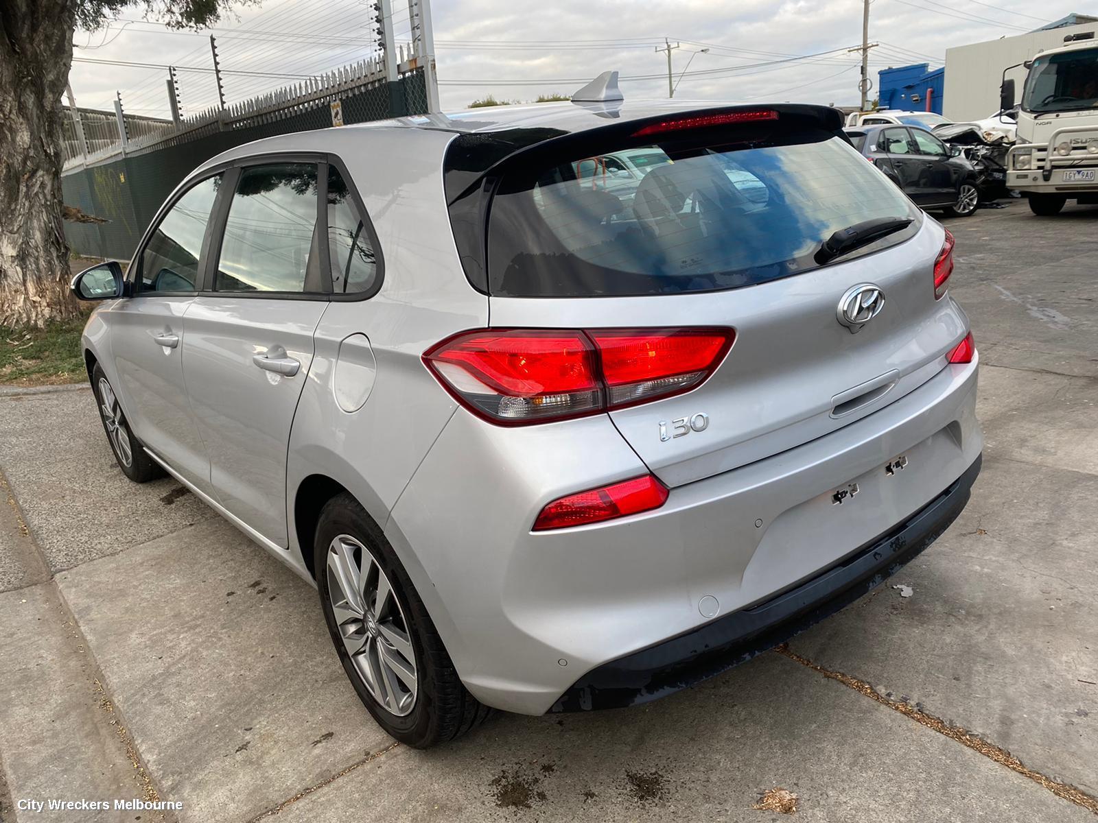 HYUNDAI I30 LEFT FRONT DOOR WINDOW, PD, HATCH, 03/2017 ONWARDS
