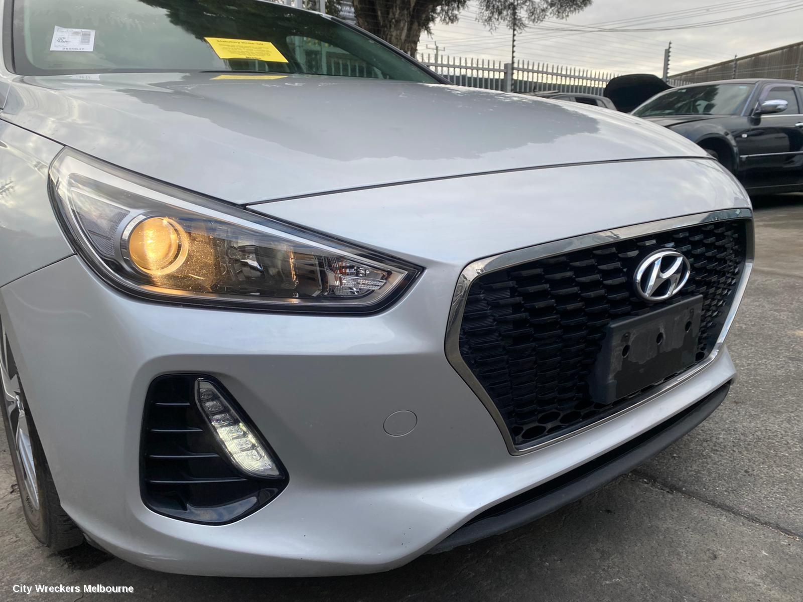 HYUNDAI I30 LEFT FRONT DOOR WINDOW, PD, HATCH, 03/2017 ONWARDS
