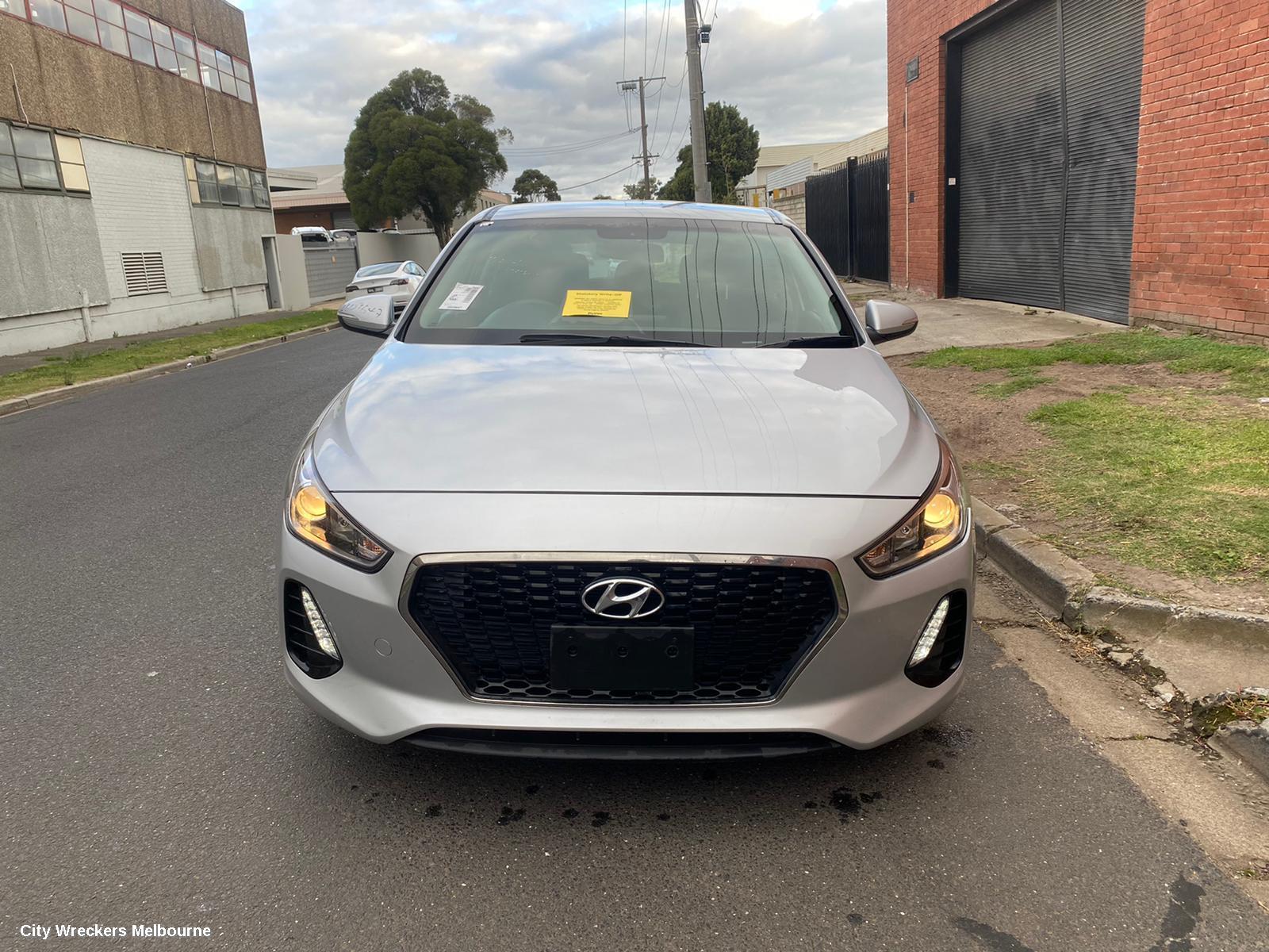 HYUNDAI I30 LEFT FRONT DOOR WINDOW, PD, HATCH, 03/2017 ONWARDS