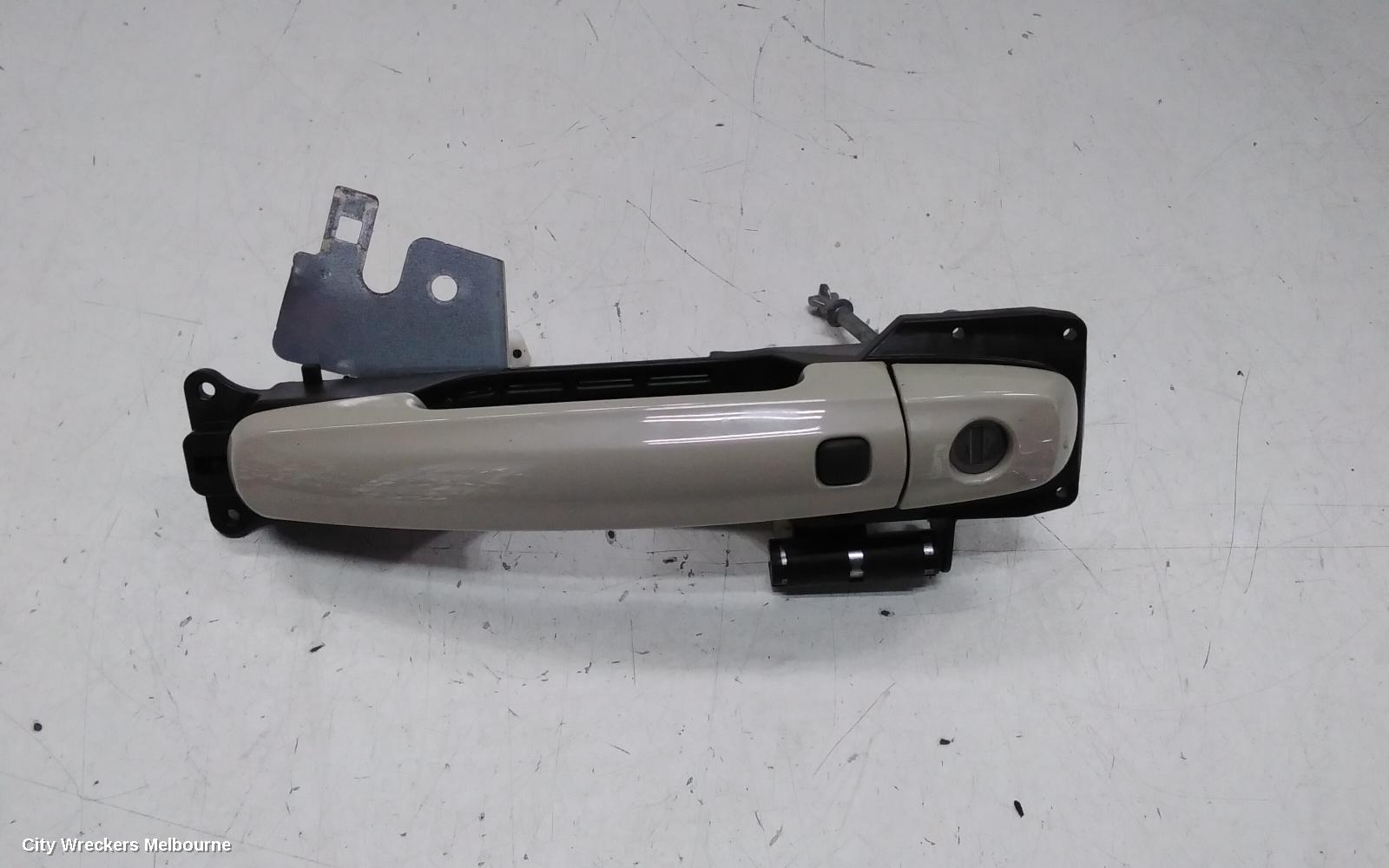 SUZUKI VITARA DOOR HANDLE, RH FRONT, OUTER, VITARA, LY (VIN TSM), 06/2015 ONWARDS