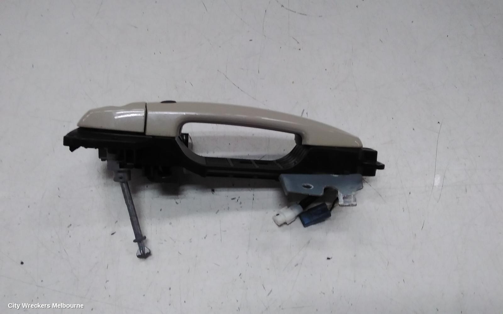 SUZUKI VITARA DOOR HANDLE, RH FRONT, OUTER, VITARA, LY (VIN TSM), 06/2015 ONWARDS