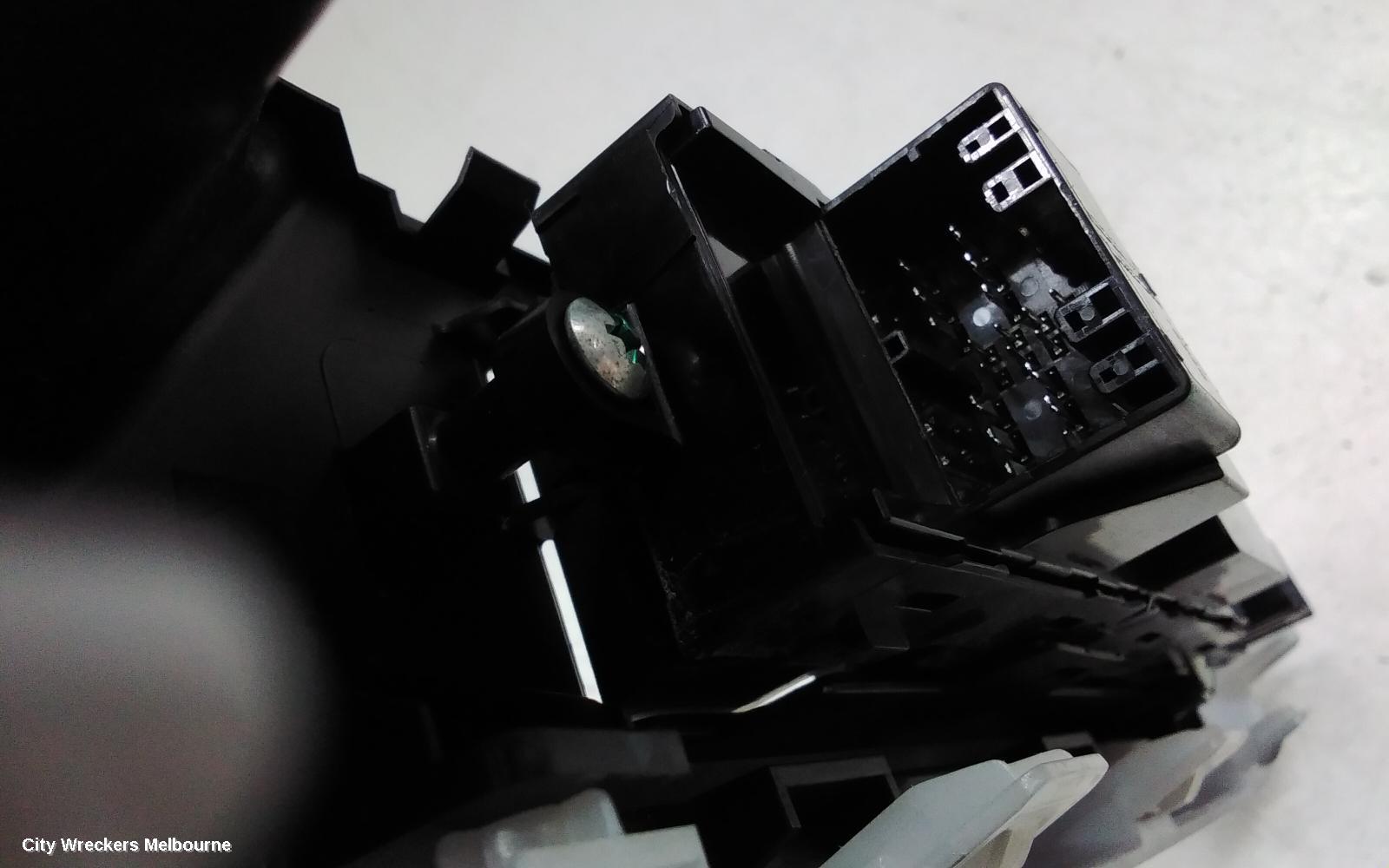 SUZUKI VITARA PWR DR WIND SWITCH, RH FRONT (MASTER SWITCH), W/ POWER FOLD TYPE, VITARA, LY (VIN TSM), 06/2015 ONWARDS