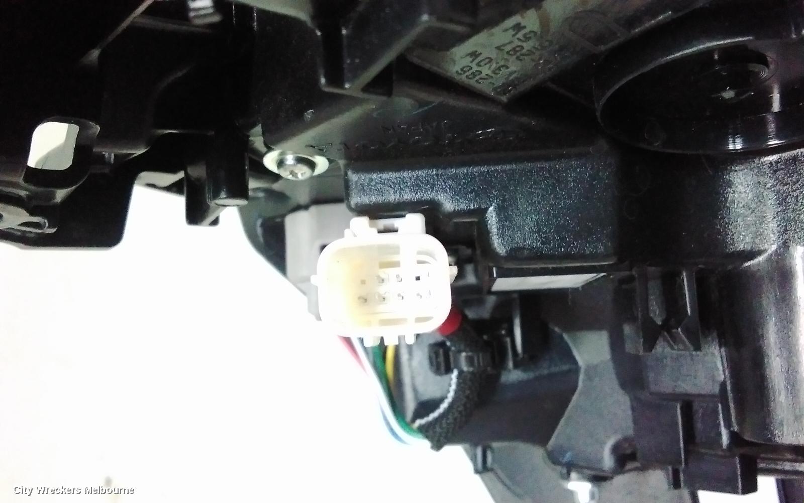 TOYOTA LANDCRUISER RIGHT TAILLIGHT, 300 SERIES, IN BODY, W/ LED, LED TURN SIGNAL, DYNAMIC TURN SIGNAL TYPE, 04/2021 ONWARDS