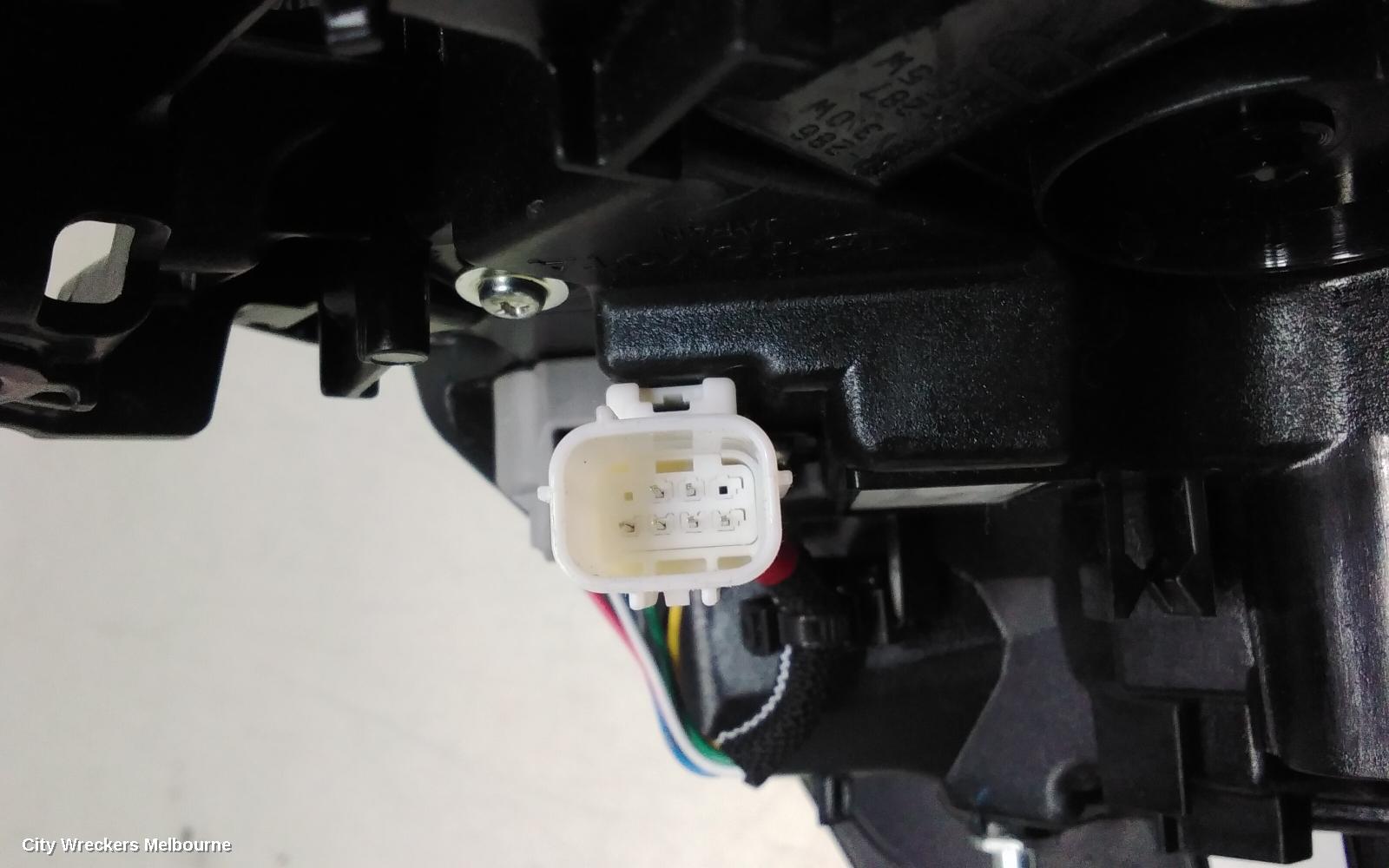 TOYOTA LANDCRUISER RIGHT TAILLIGHT, 300 SERIES, IN BODY, W/ LED, LED TURN SIGNAL, DYNAMIC TURN SIGNAL TYPE, 04/2021 ONWARDS