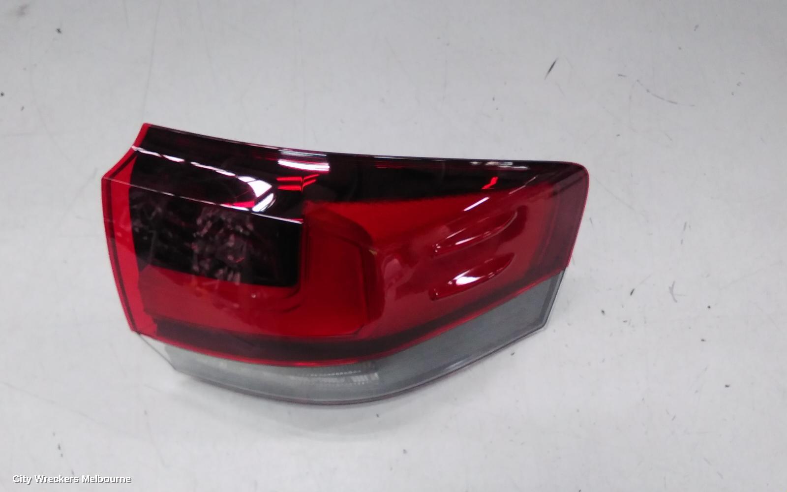 TOYOTA LANDCRUISER RIGHT TAILLIGHT, 300 SERIES, IN BODY, W/ LED, LED TURN SIGNAL, DYNAMIC TURN SIGNAL TYPE, 04/2021 ONWARDS