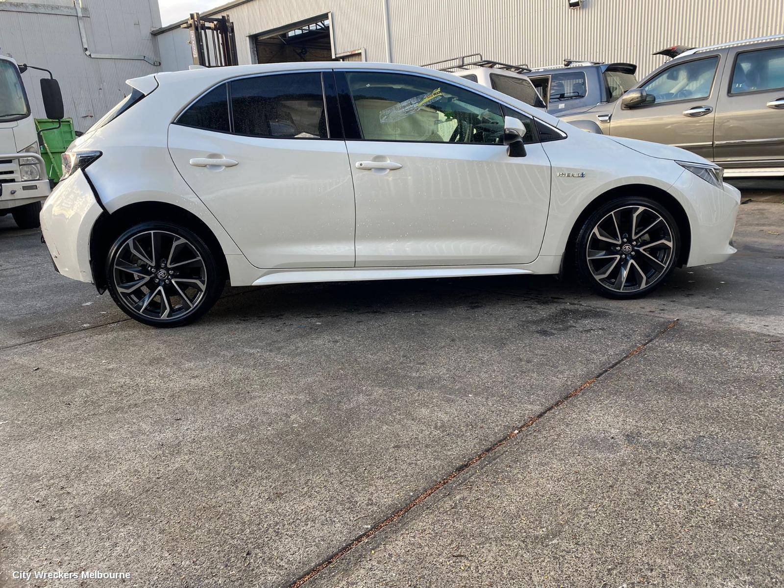 TOYOTA COROLLA DOOR HANDLE, E210, RH FRONT, INNER, 07/2018 ONWARDS