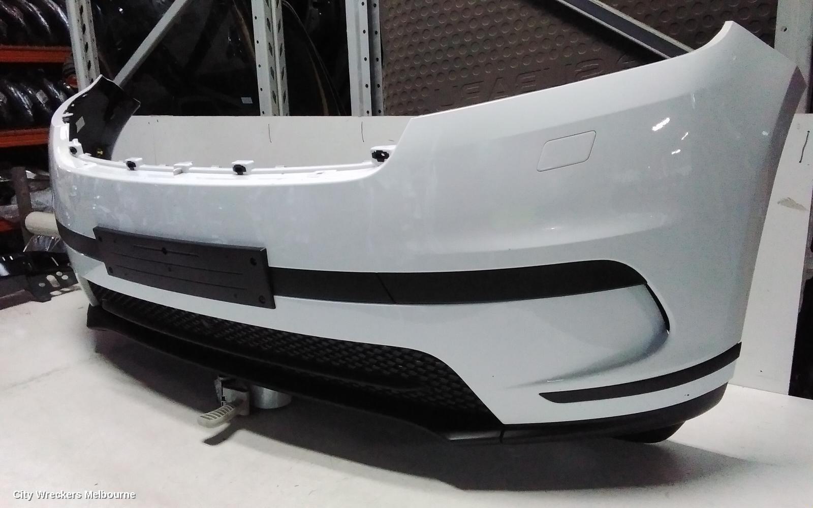 LAND ROVER RANGEROVER VELAR FRONT BUMPER, L560, 05/2017 ONWARDS
