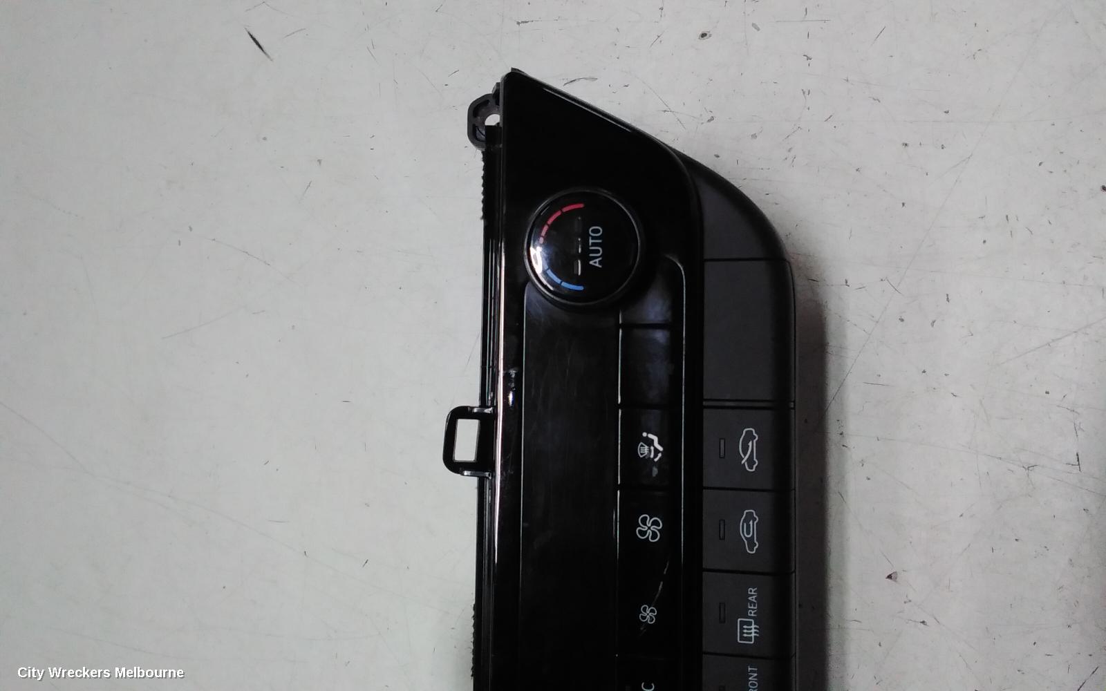 HYUNDAI I30 HEATER/AC CONTROLS, CN7, SEDAN, W/ CLIMATE CONTROL, NON HEATED SEATS TYPE, 10/2020 ONWARDS