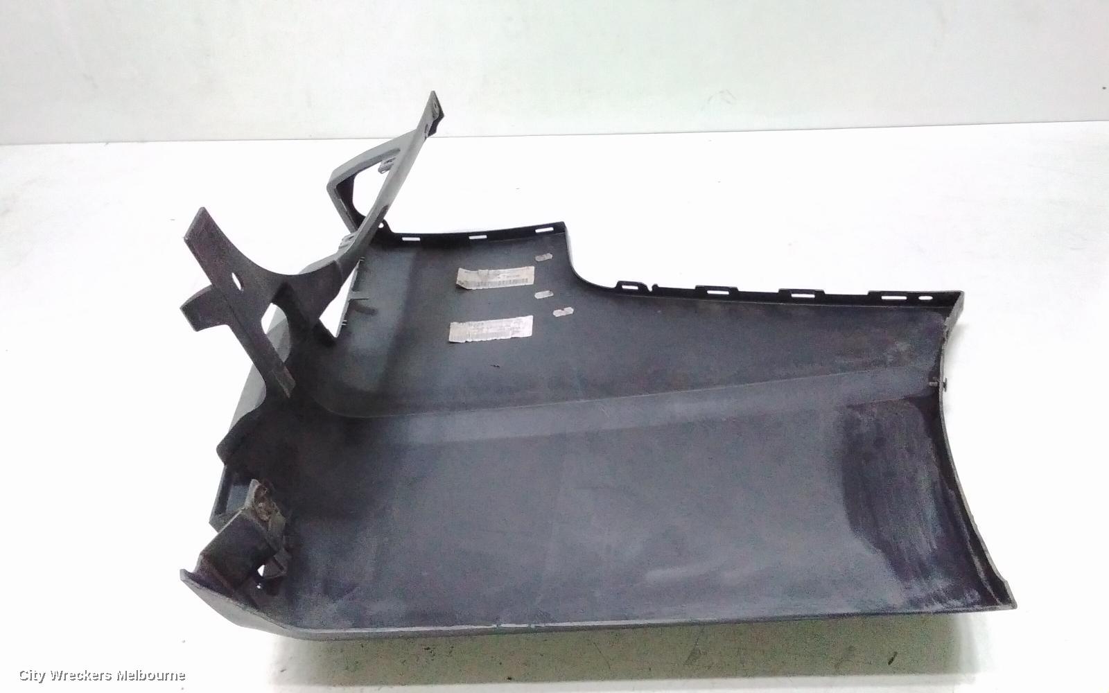 RENAULT TRAFIC REAR BUMPER, BUMPER BAR (LH SIDE), COLOUR CODED, X82, 01/2015 ONWARDS