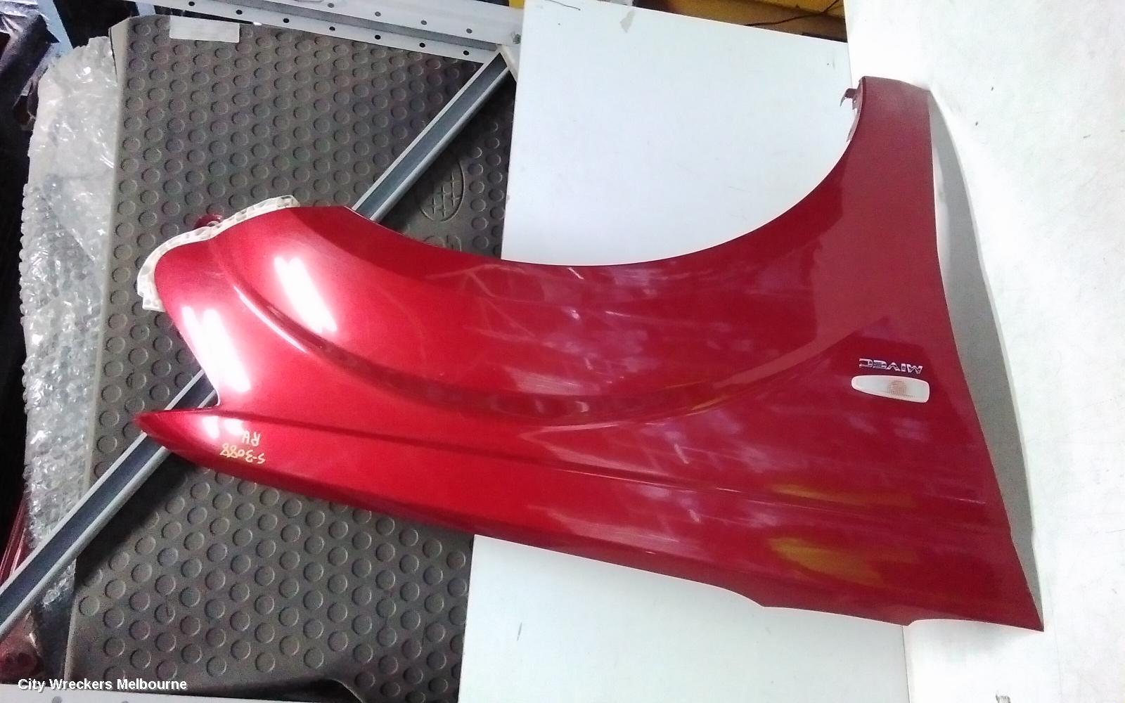 MITSUBISHI OUTLANDER RIGHT GUARD, W/ FLASHER (REPEATER) TYPE, ZG, 11/2006 - 09/2009
