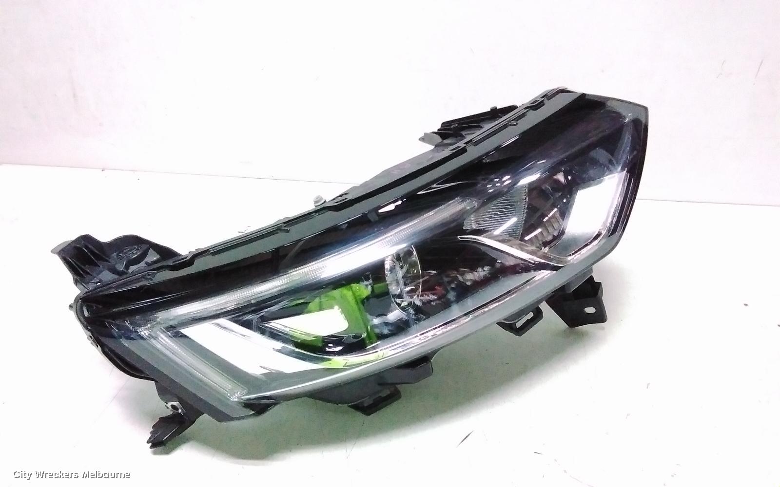 RENAULT KALEOS RIGHT HEADLAMP, XZG, W/ HALOGEN TYPE, 05/2016 - 05/2019