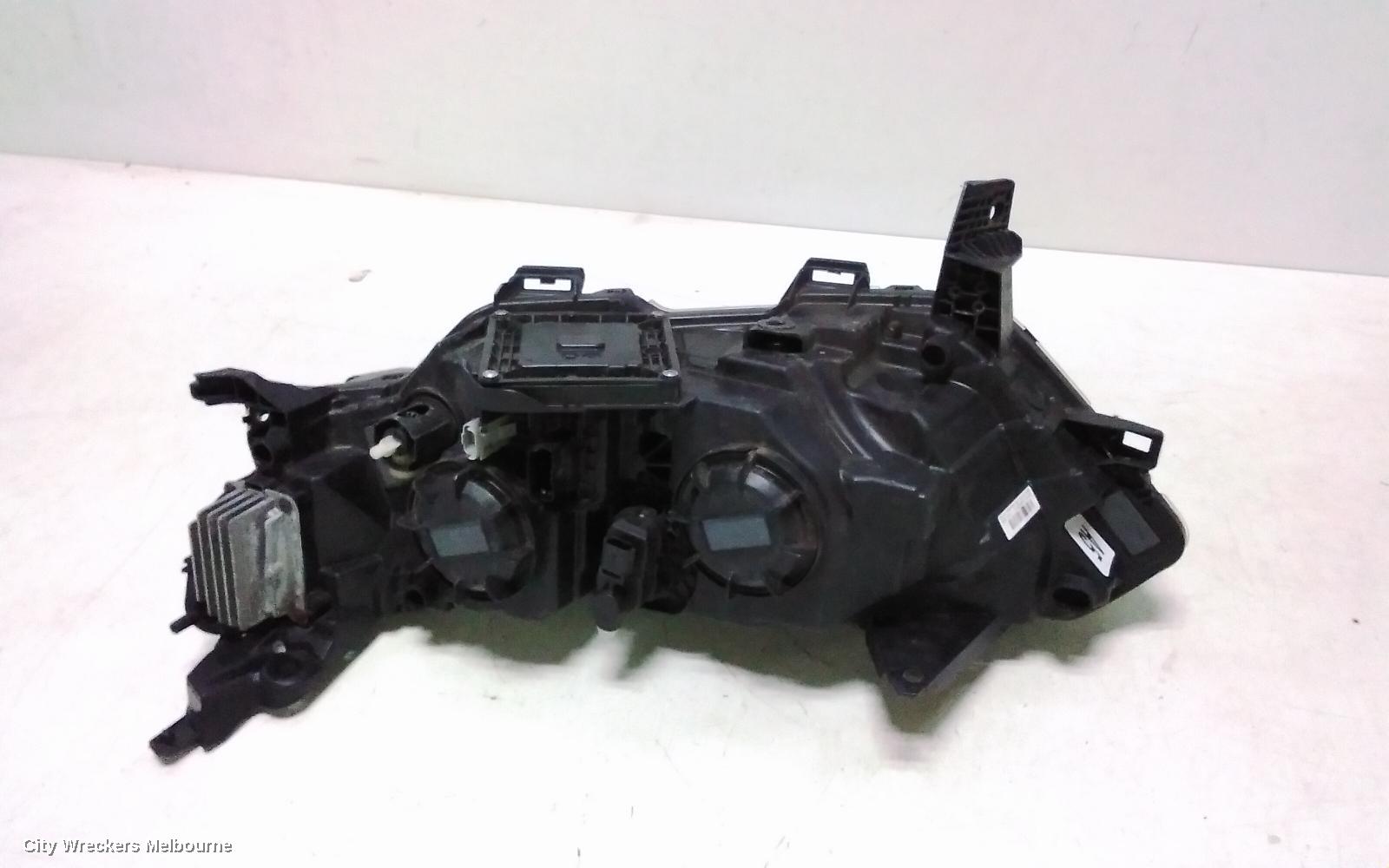 RENAULT KALEOS RIGHT HEADLAMP, XZG, W/ HALOGEN TYPE, 05/2016 - 05/2019