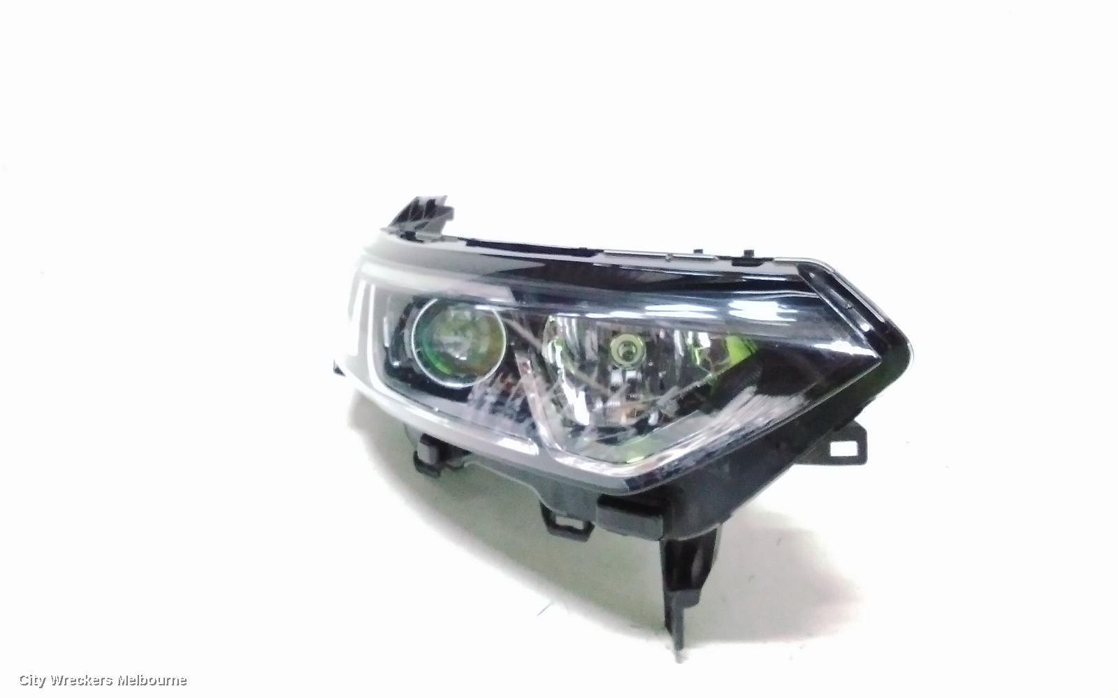 RENAULT KALEOS RIGHT HEADLAMP, XZG, W/ HALOGEN TYPE, 05/2016 - 05/2019