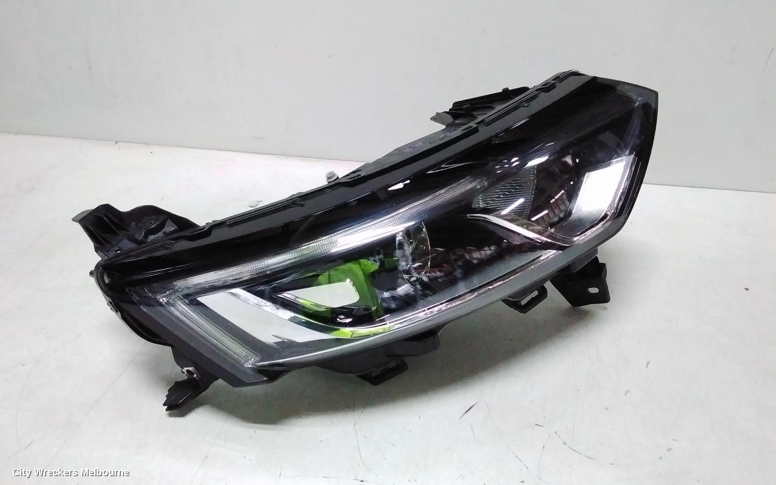 RENAULT KALEOS RIGHT HEADLAMP, XZG, W/ HALOGEN TYPE, 05/2016 - 05/2019