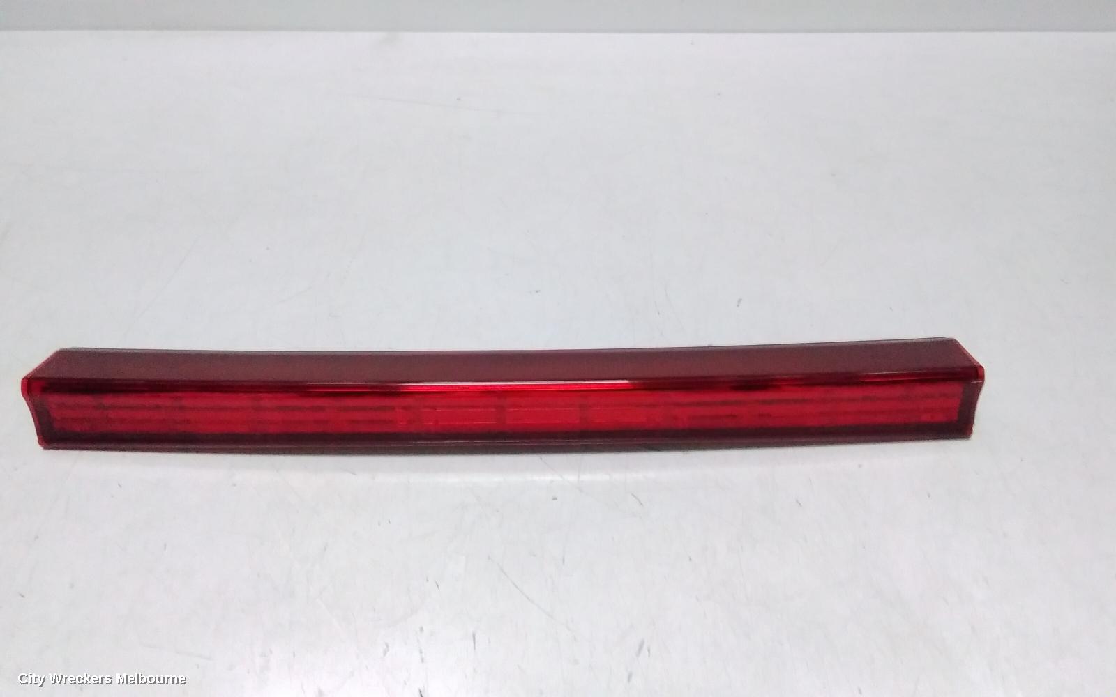 TOYOTA ESTIMA REAR GARNISH, TAILGATE LAMP (CENTRE), LENS# 28-194, RED, XR50, 05-19 (IMPORT)