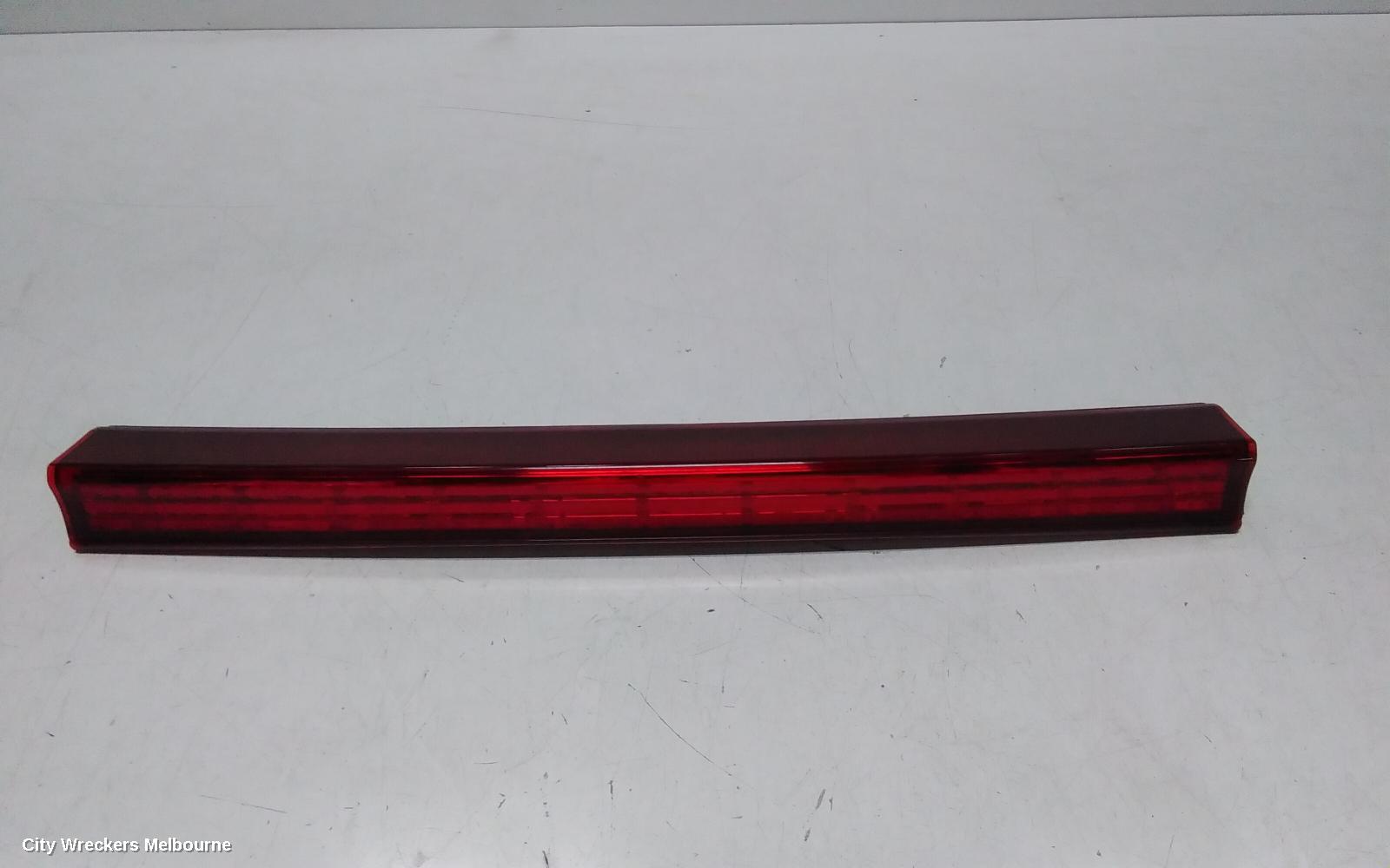 TOYOTA ESTIMA REAR GARNISH, TAILGATE LAMP (CENTRE), LENS# 28-194, RED, XR50, 05-19 (IMPORT)