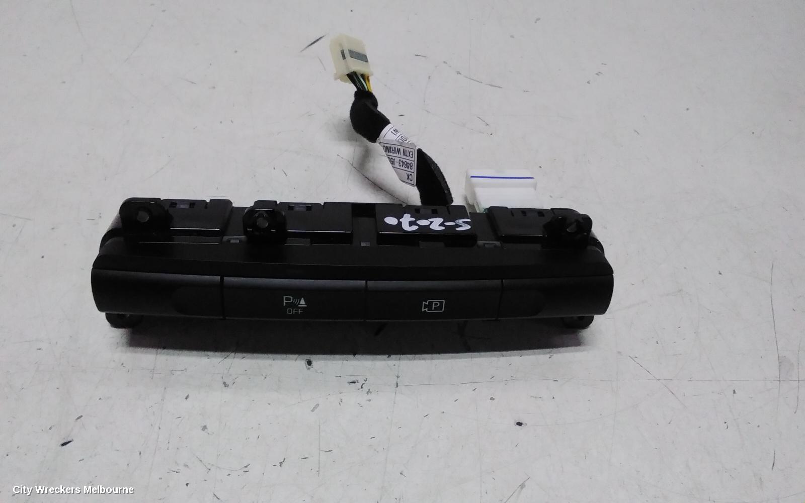 KIA STINGER, CK, 06/2017 - 04/2023, 360 CAMERA VIEW SWITCH ASSYEMBLY: 137573