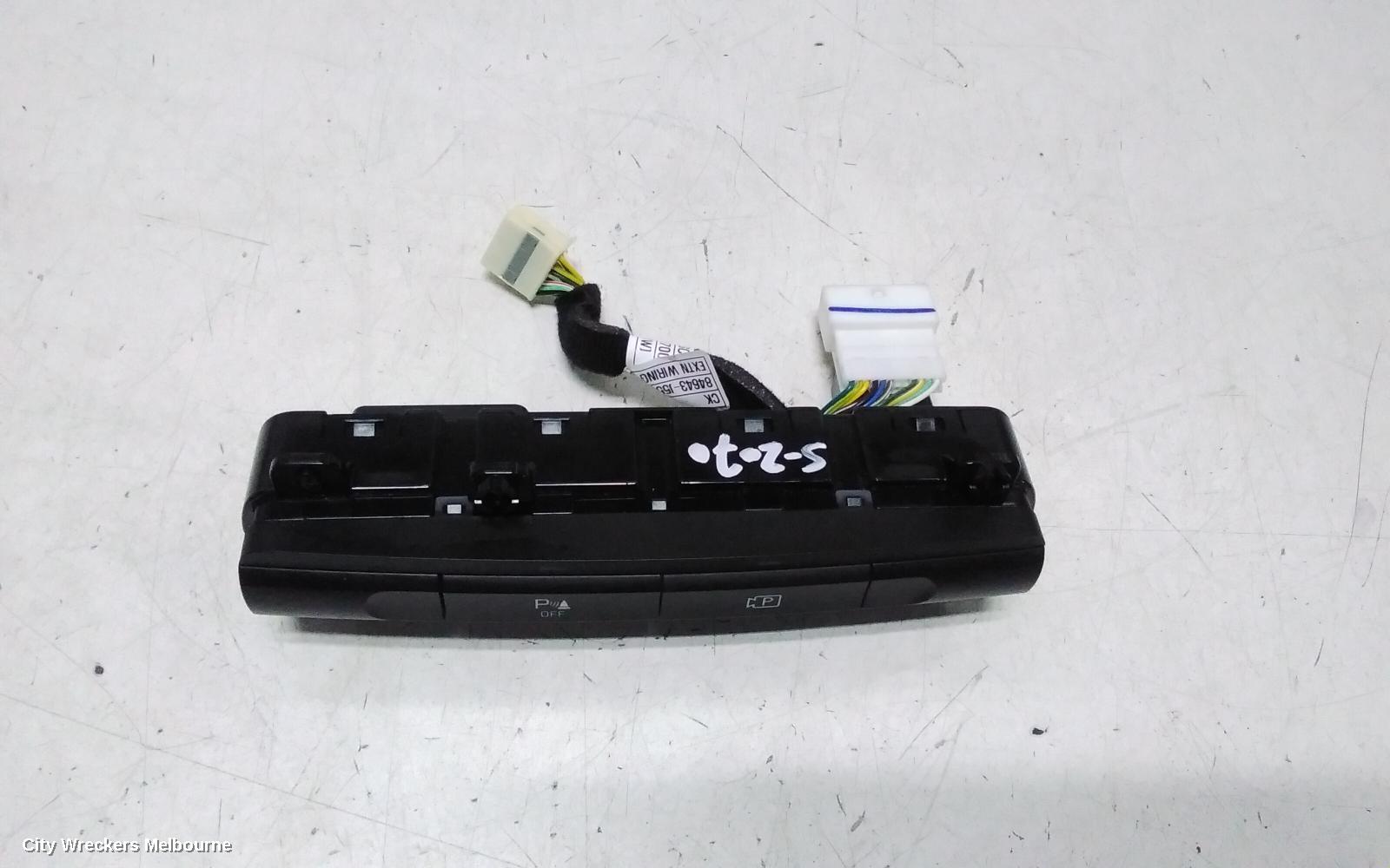 KIA STINGER, CK, 06/2017 - 04/2023, 360 CAMERA VIEW SWITCH ASSYEMBLY: 137573