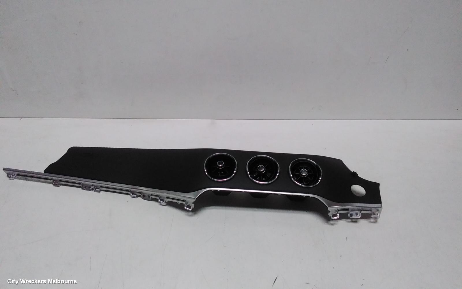 KIA STINGER, CK, 06/2017 - 04/2023, CENTER AIRVENT ASSEMBLY : 137575