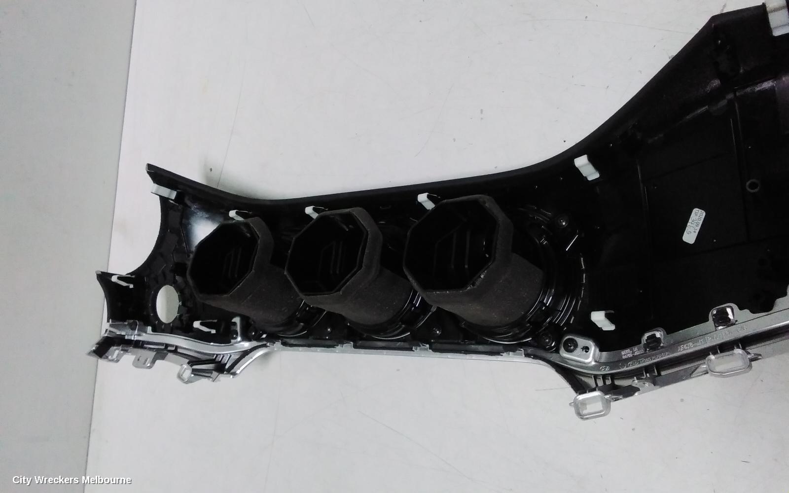 KIA STINGER, CK, 06/2017 - 04/2023, CENTER AIRVENT ASSEMBLY : 137575