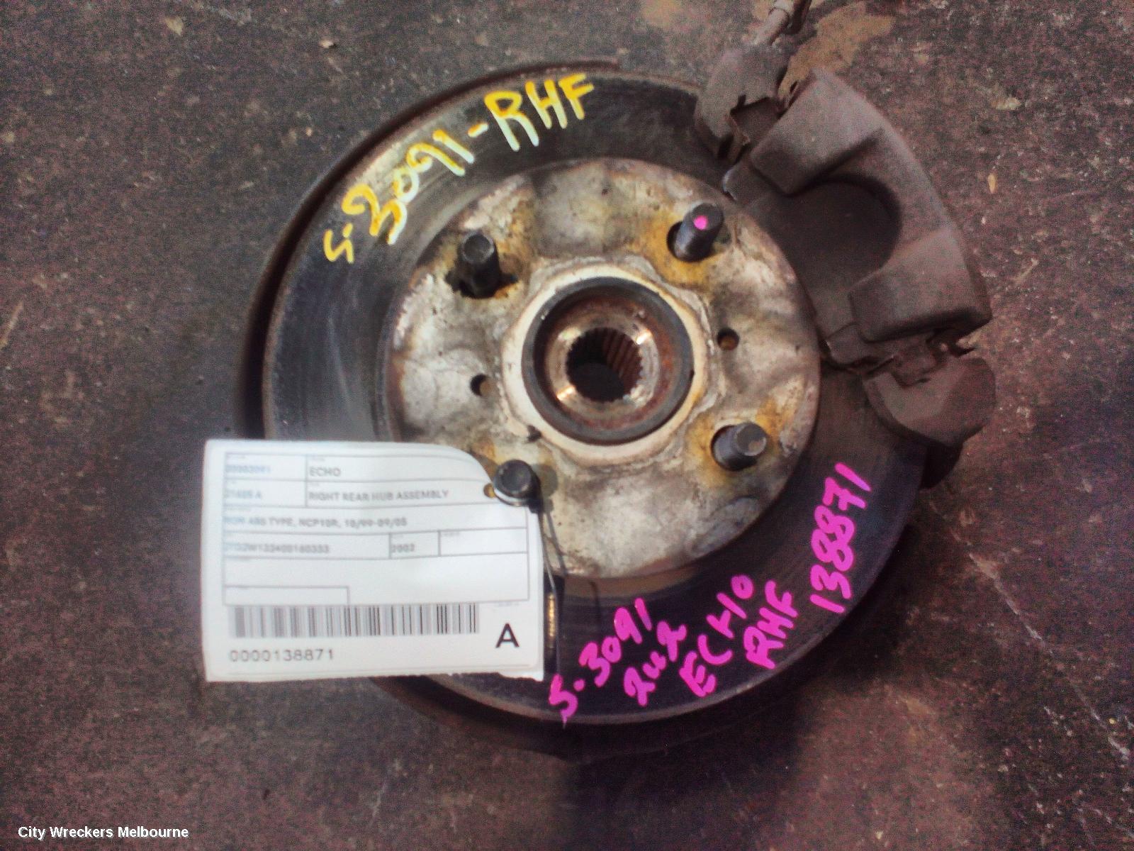 TOYOTA ECHO RIGHT REAR HUB ASSEMBLY, NON ABS TYPE, NCP10R, 10/1999 - 09/2005