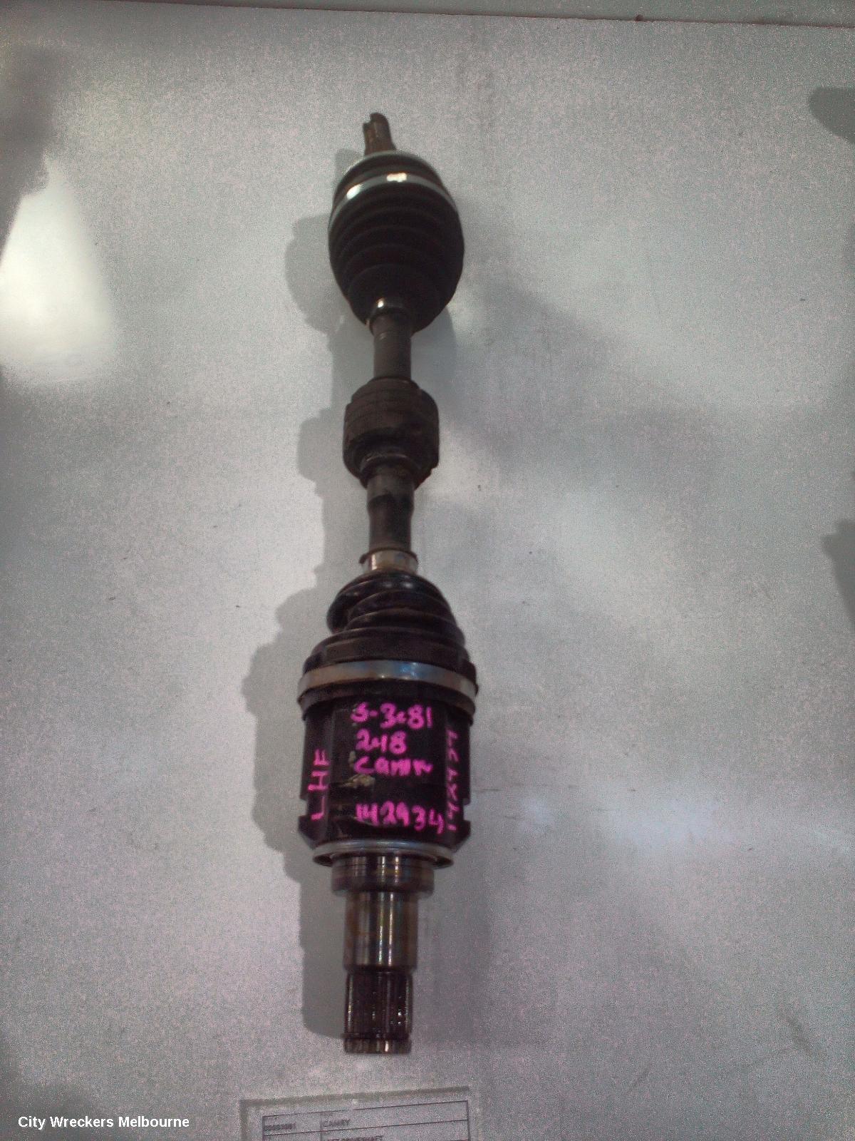 TOYOTA CAMRY LEFT DRIVESHAFT, XV70, FRONT, AUTO T/M, PETROL, 2.5, 2AR-FE, 09/2017 - 01/2021