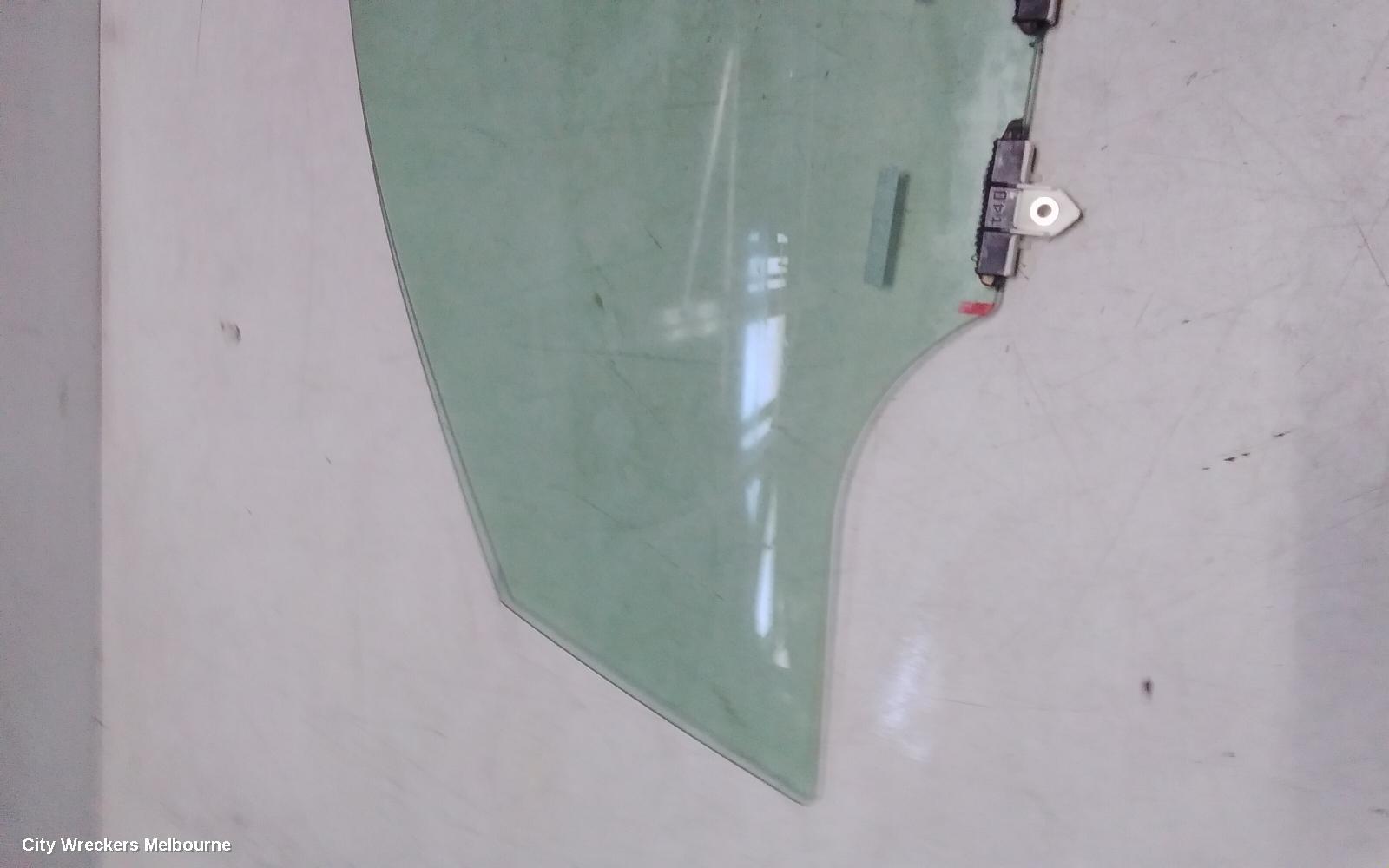 LEXUS UX LEFT FRONT DOOR WINDOW, X10, 10/2018 ONWARDS