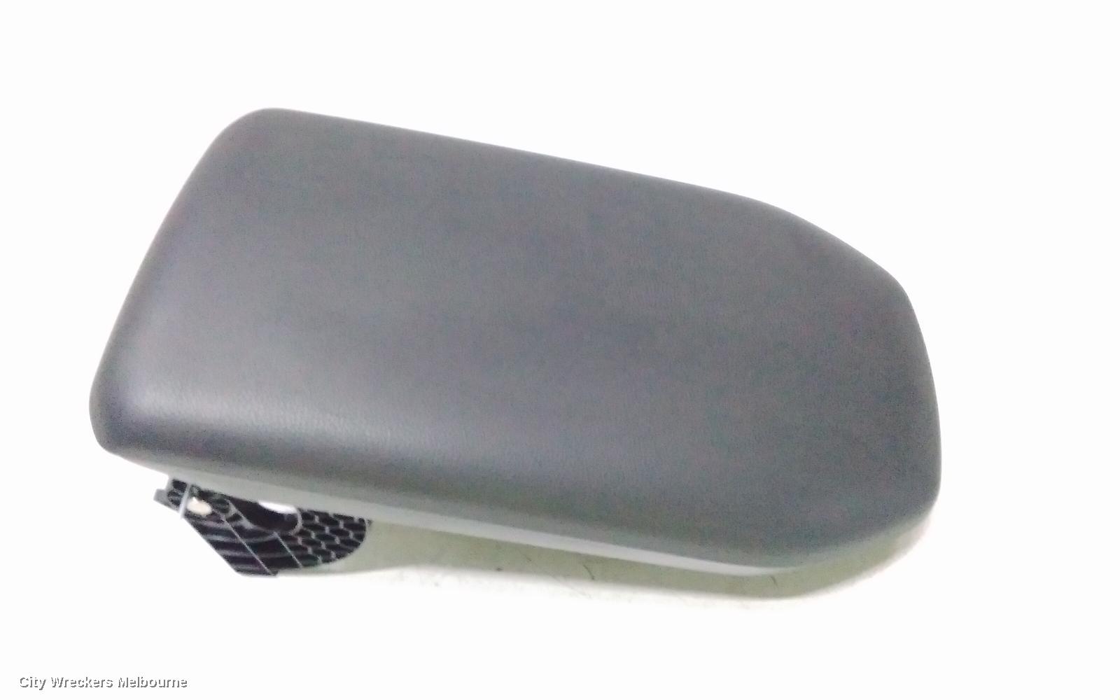TOYOTA RAV4 CONSOLE, XA50, CONSOLE LID ONLY, VINYL, BLACK, 11/2018 - 12/2025
