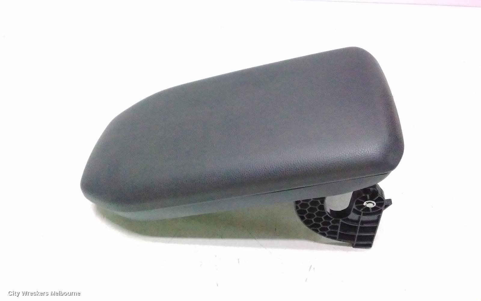 TOYOTA RAV4 CONSOLE, XA50, CONSOLE LID ONLY, VINYL, BLACK, 11/2018 - 12/2025