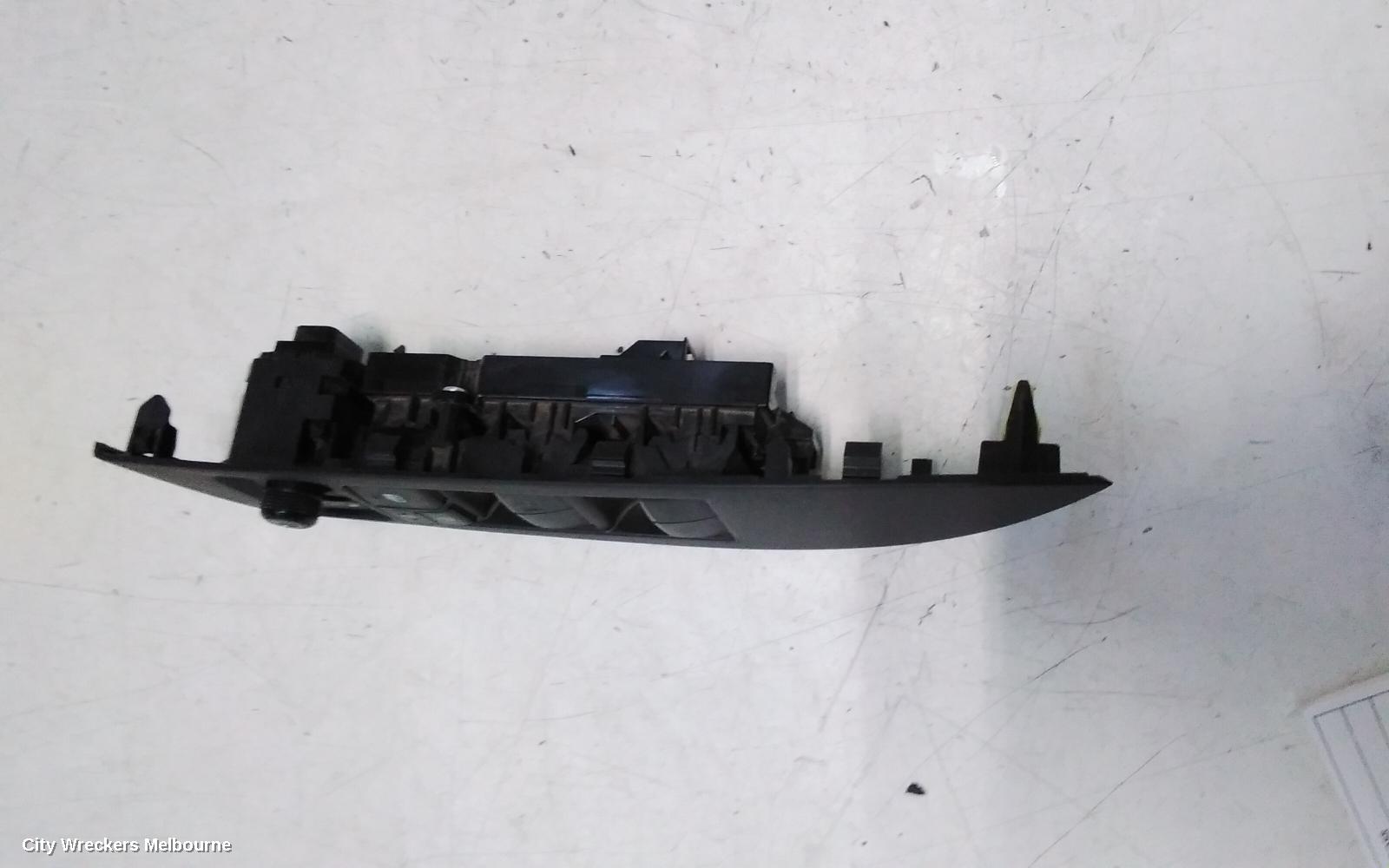 TOYOTA COROLLA CROSS PWR DR WIND SWITCH, XG10, RH FRONT (MASTER SWITCH), 01/2022 ONWARDS