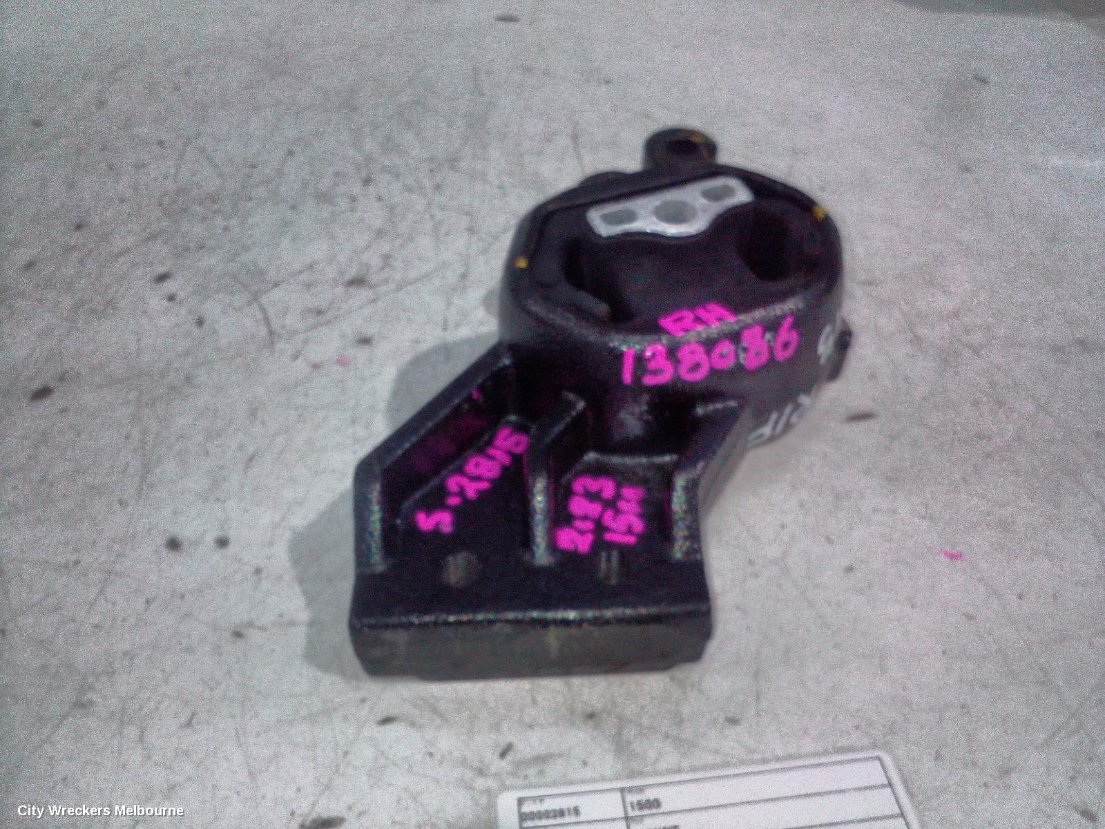 RAM 1500 MOUNT, DS, 01/2016 - 12/2023
