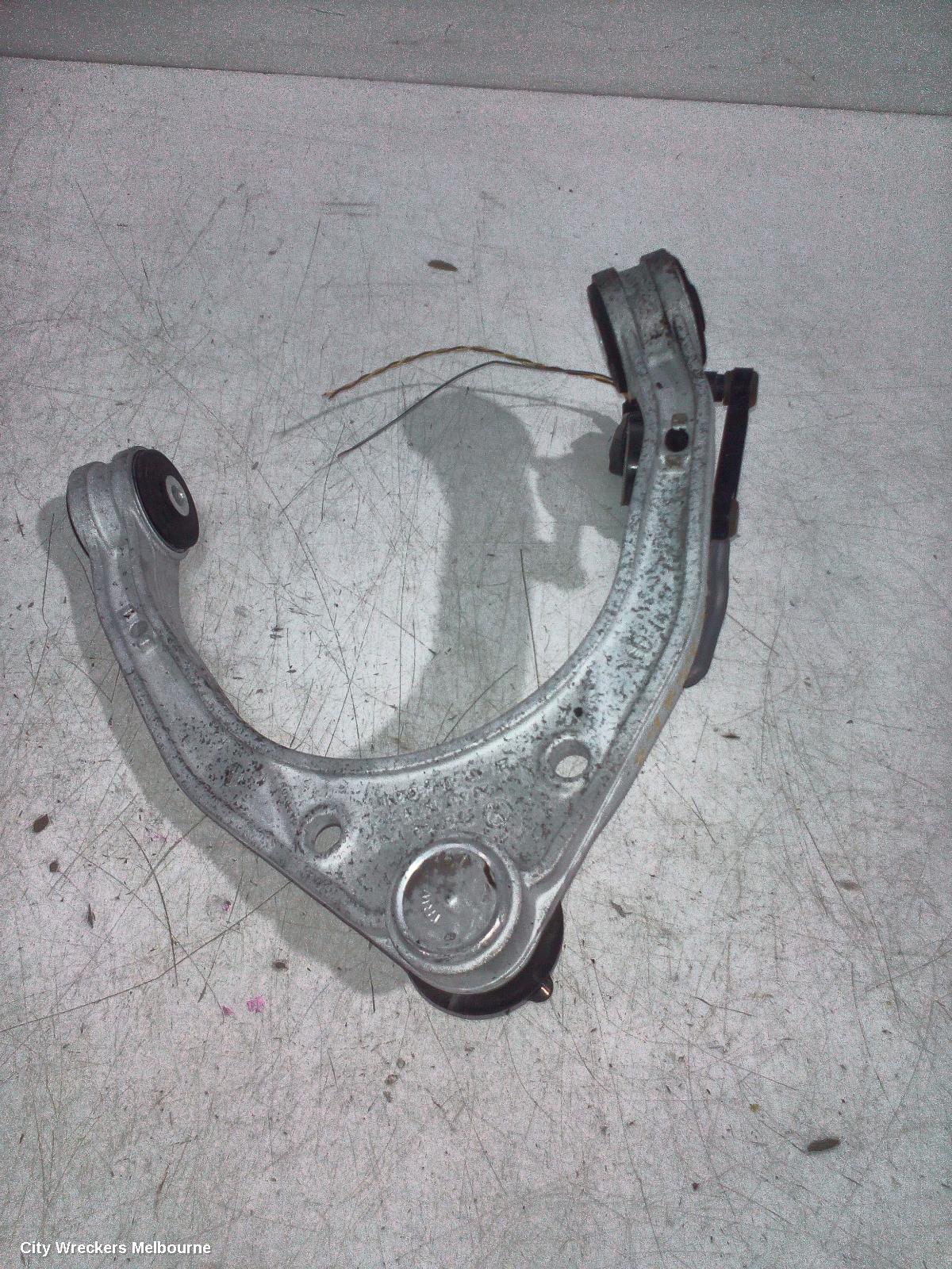 AUDI Q7 LEFT FRONT UPPER CONTROL ARM, 4L, 09/2006 - 08/2015