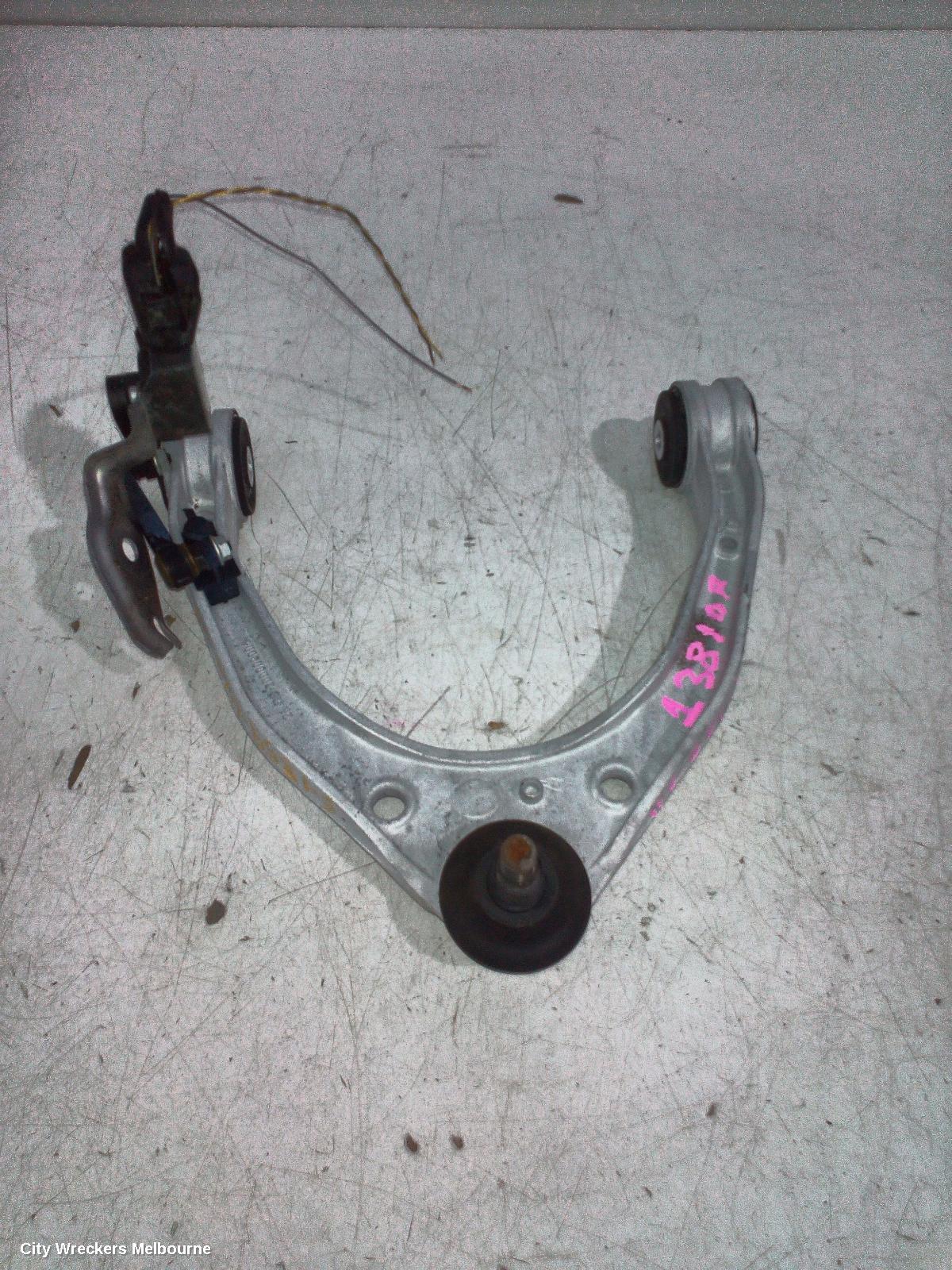 AUDI Q7 LEFT FRONT UPPER CONTROL ARM, 4L, 09/2006 - 08/2015