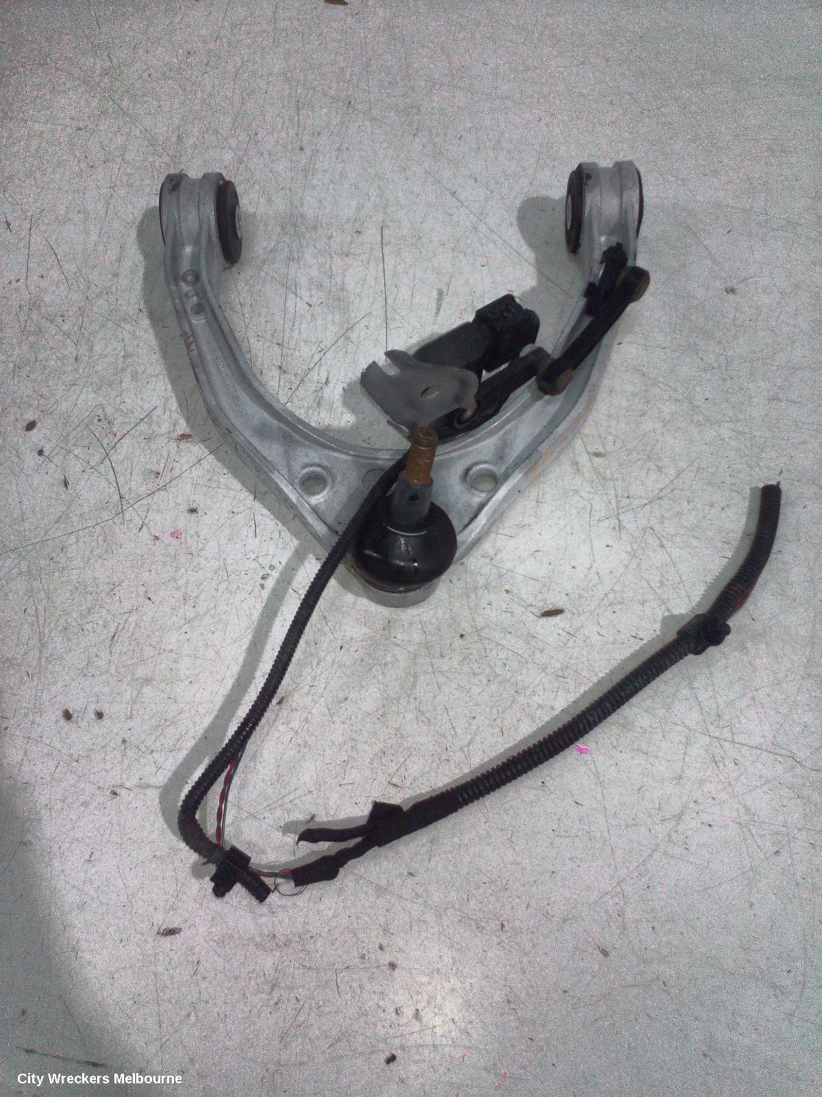 AUDI Q7 RIGHT FRONT UPPER CONTROL ARM, 4L, 09/2006 - 08/2015
