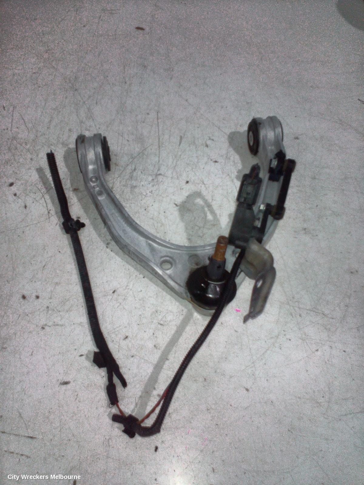 AUDI Q7 RIGHT FRONT UPPER CONTROL ARM, 4L, 09/2006 - 08/2015
