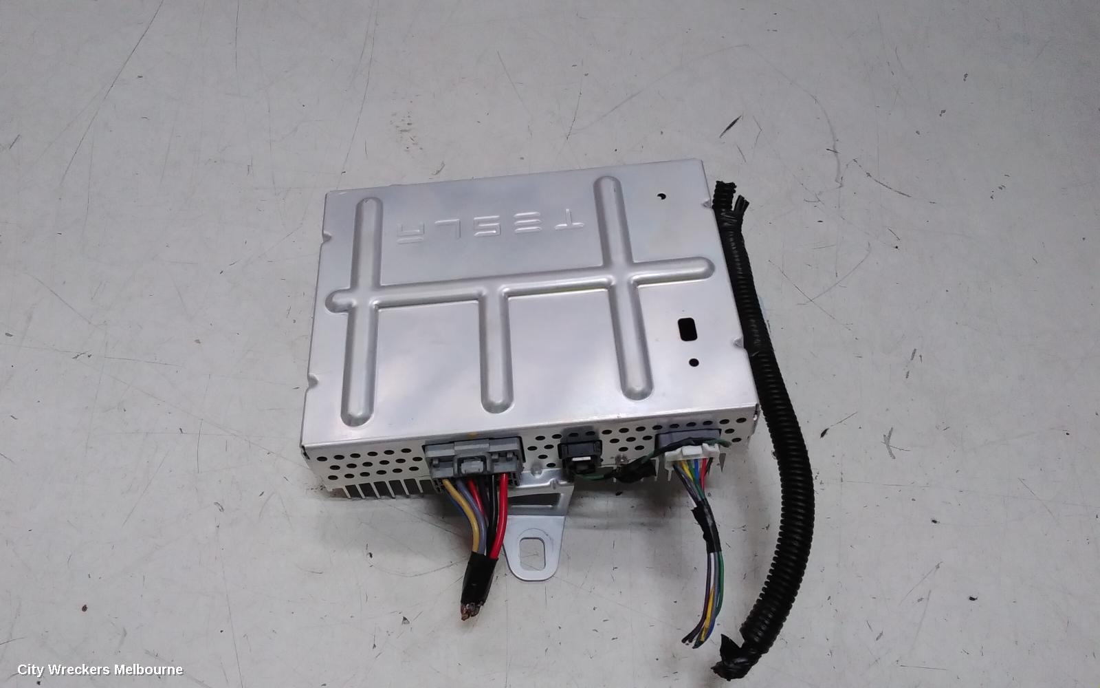 TESLA MODEL Y RADIO/CD/DVD/SAT/TV, 1ST GEN, AMPLIFIER, 03/2022 ONWARDS