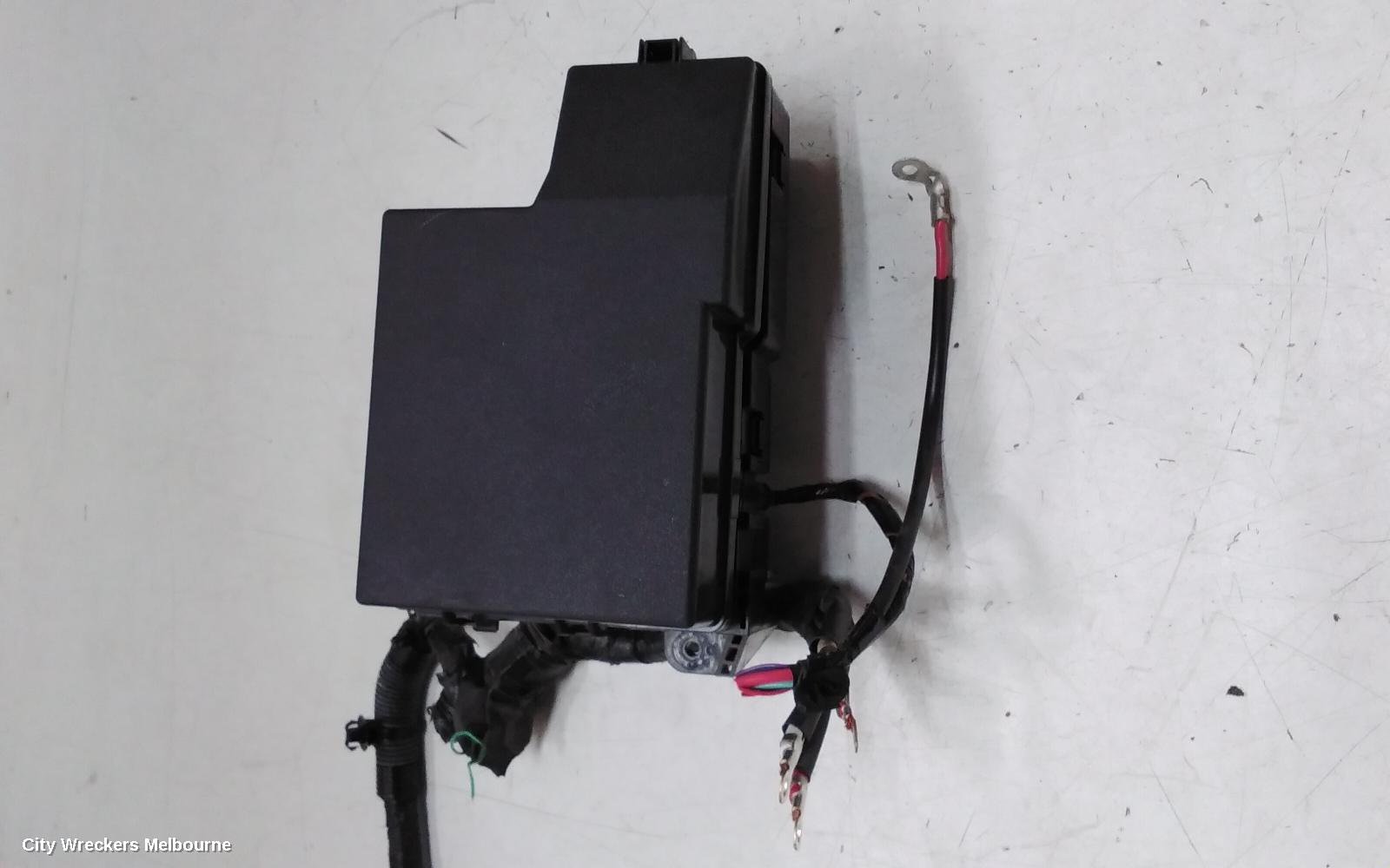 MITSUBISHI PAJERO FUSE BOX, ENGINE BAY, QE-QF, PAJERO SPORT, 10/2015 ONWARDS