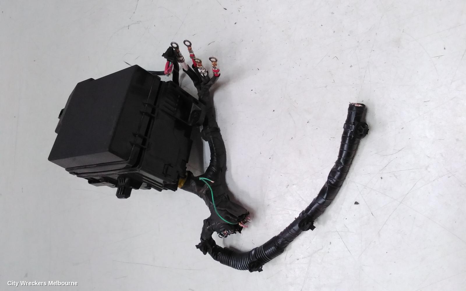MITSUBISHI PAJERO FUSE BOX, ENGINE BAY, QE-QF, PAJERO SPORT, 10/2015 ONWARDS