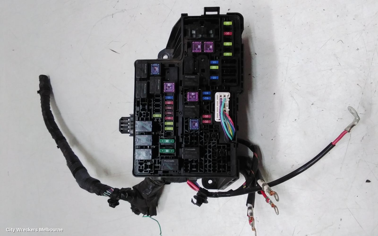 MITSUBISHI PAJERO FUSE BOX, ENGINE BAY, QE-QF, PAJERO SPORT, 10/2015 ONWARDS