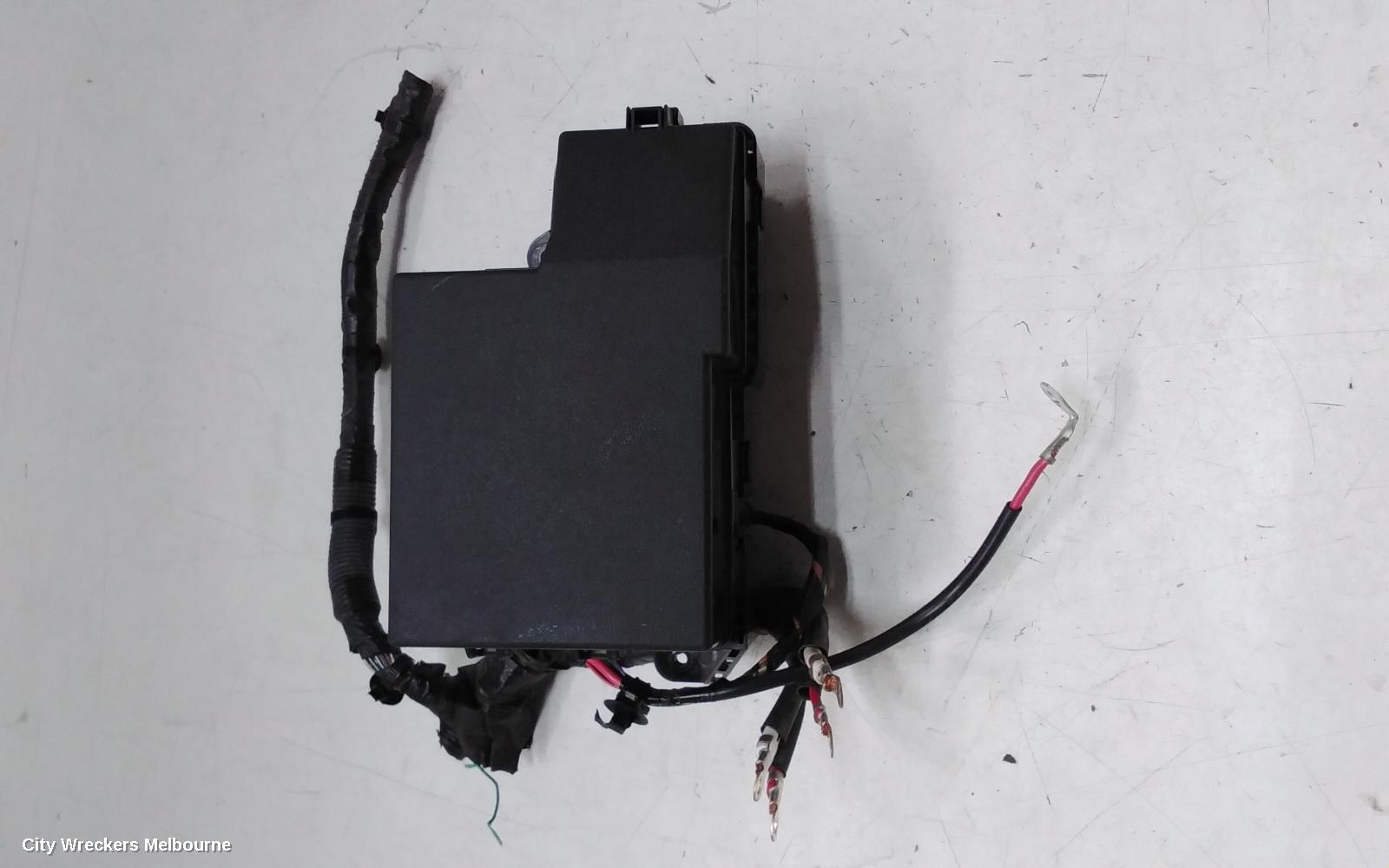 MITSUBISHI PAJERO FUSE BOX, ENGINE BAY, QE-QF, PAJERO SPORT, 10/2015 ONWARDS